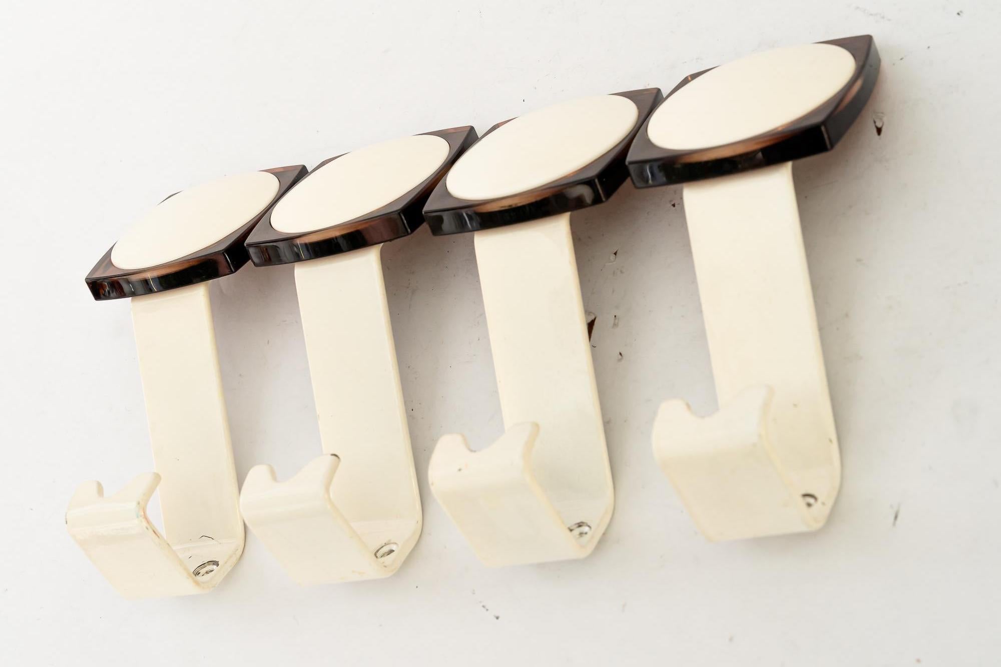 Mid-Century Modern 4 Wall Hooks Vienna, 1970s ( priced and sold per piece ) For Sale