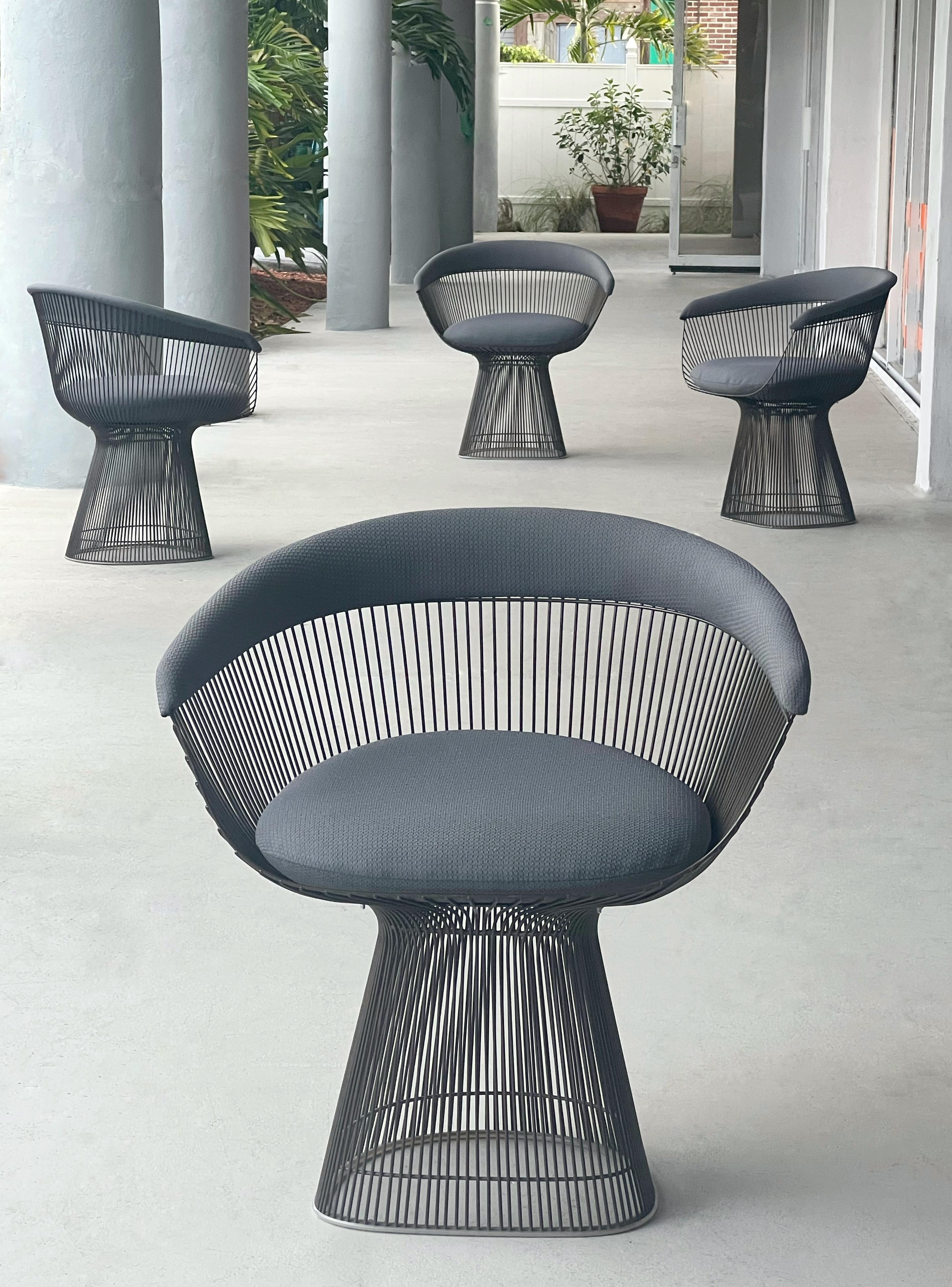Fine XX secolo 4 Sedie da pranzo Warren Platner per Knoll in bronzo Poltrone in vendita