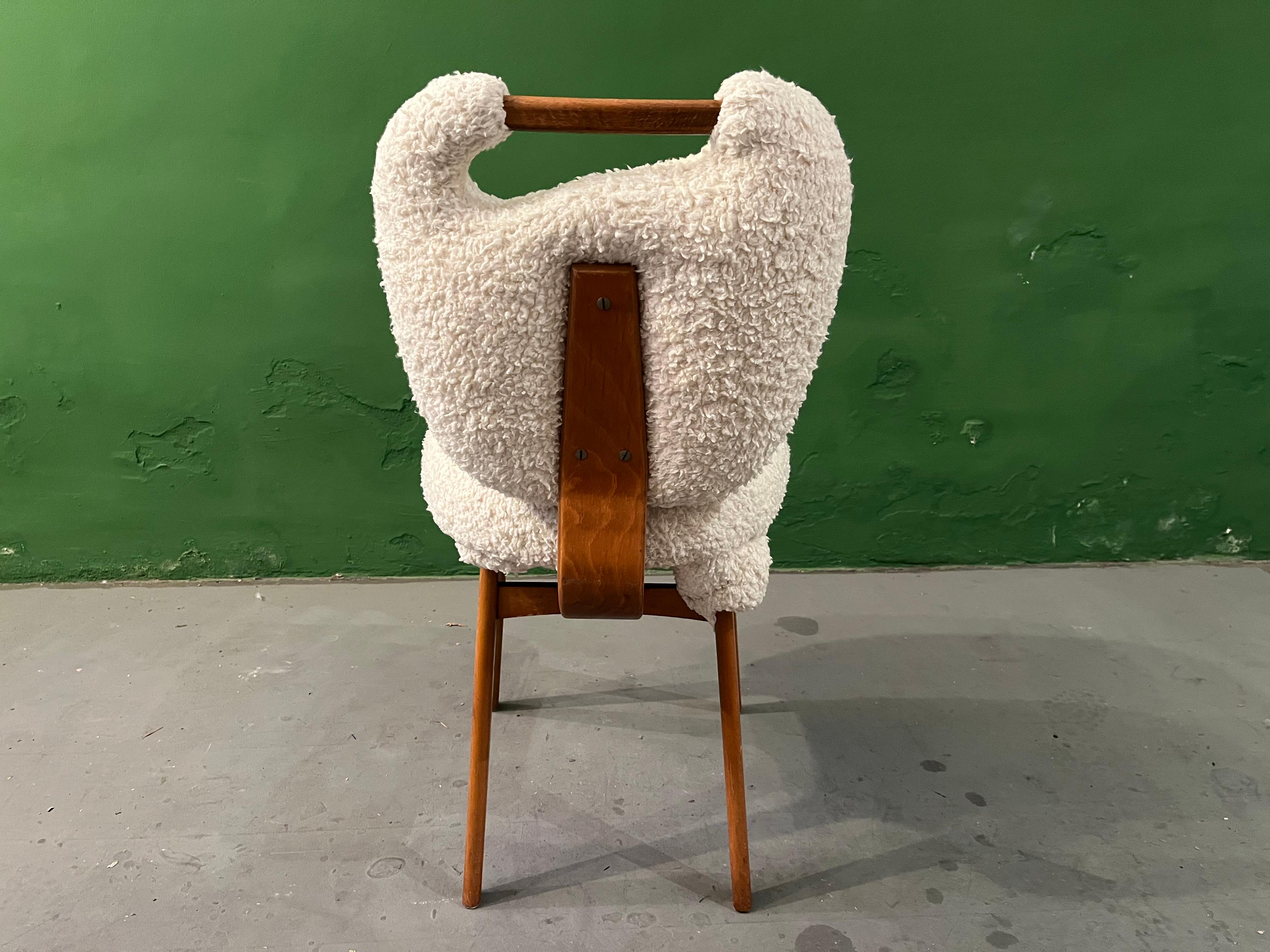 4 white Teddy Chairs by Markus Friedrich Staab  In Excellent Condition For Sale In Frankfurt am Main, DE