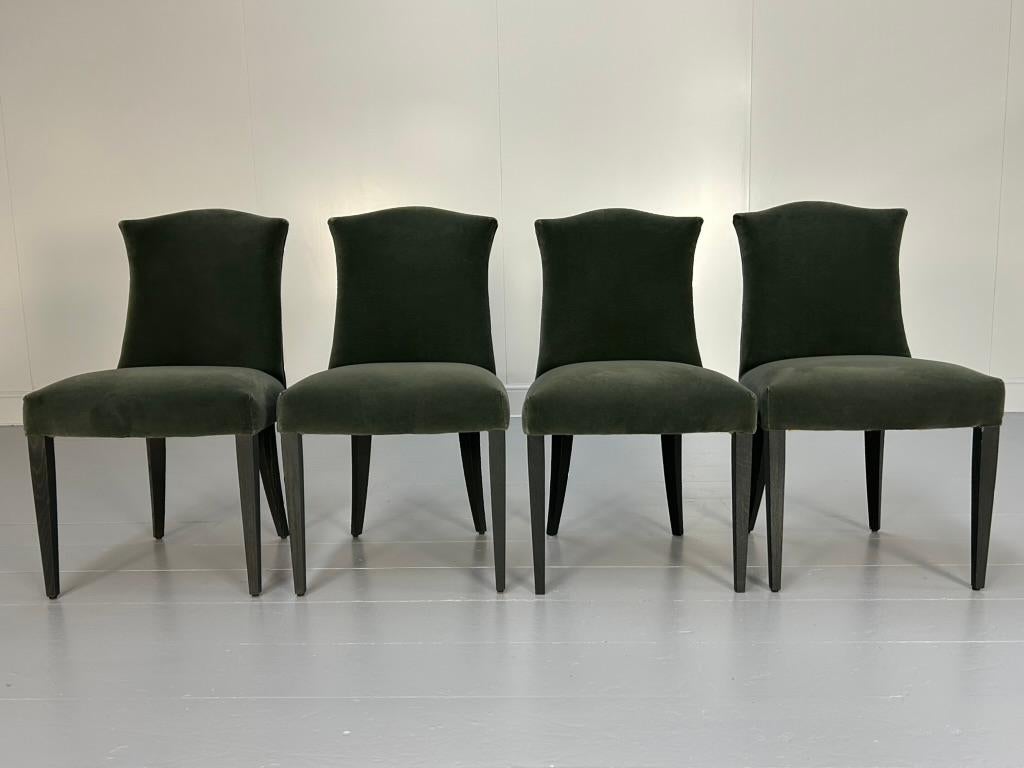 Im Angebot sind 4 identische William Yeoward 