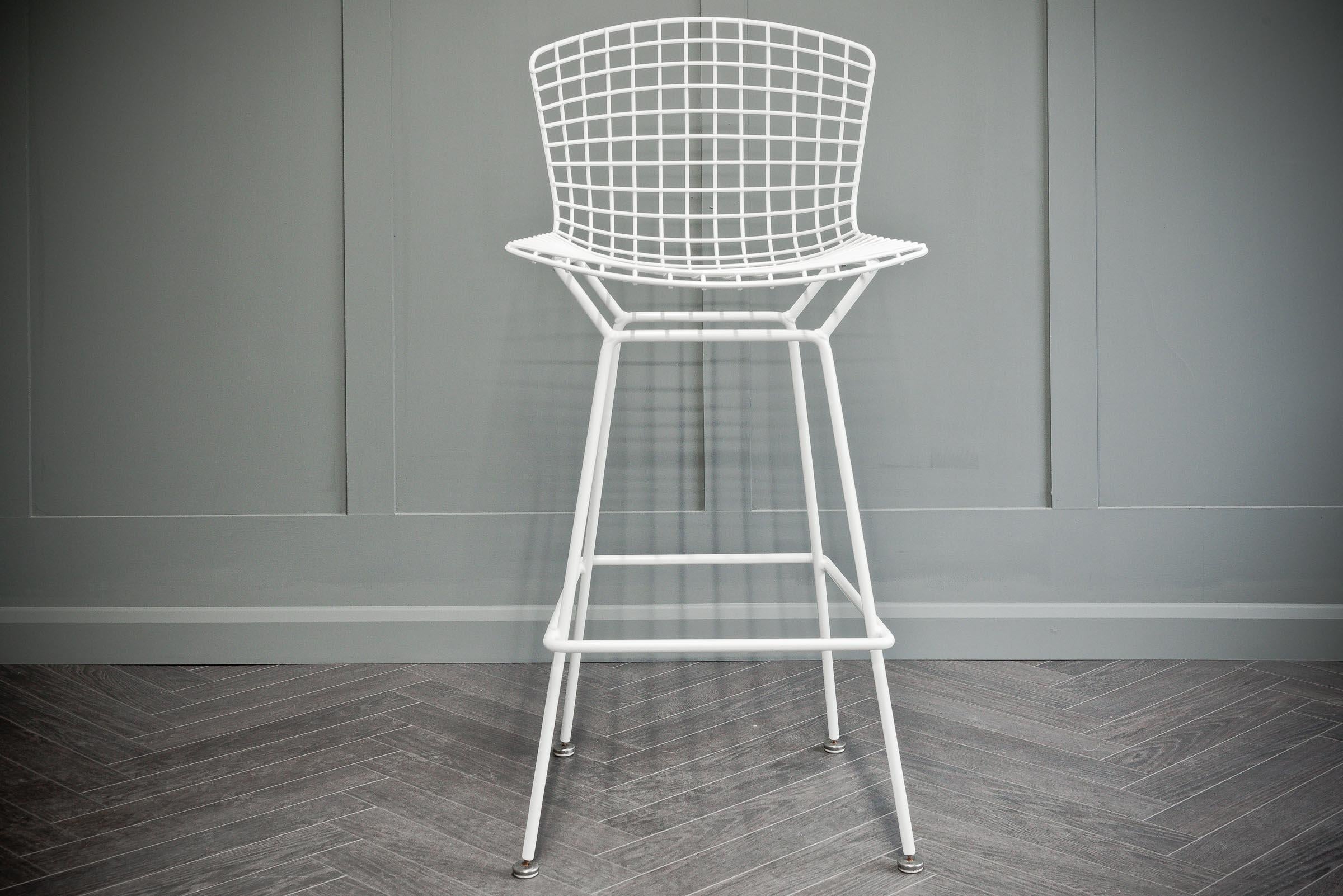 4 Wire Bar Stools by Harry Bertoia for Knoll 1