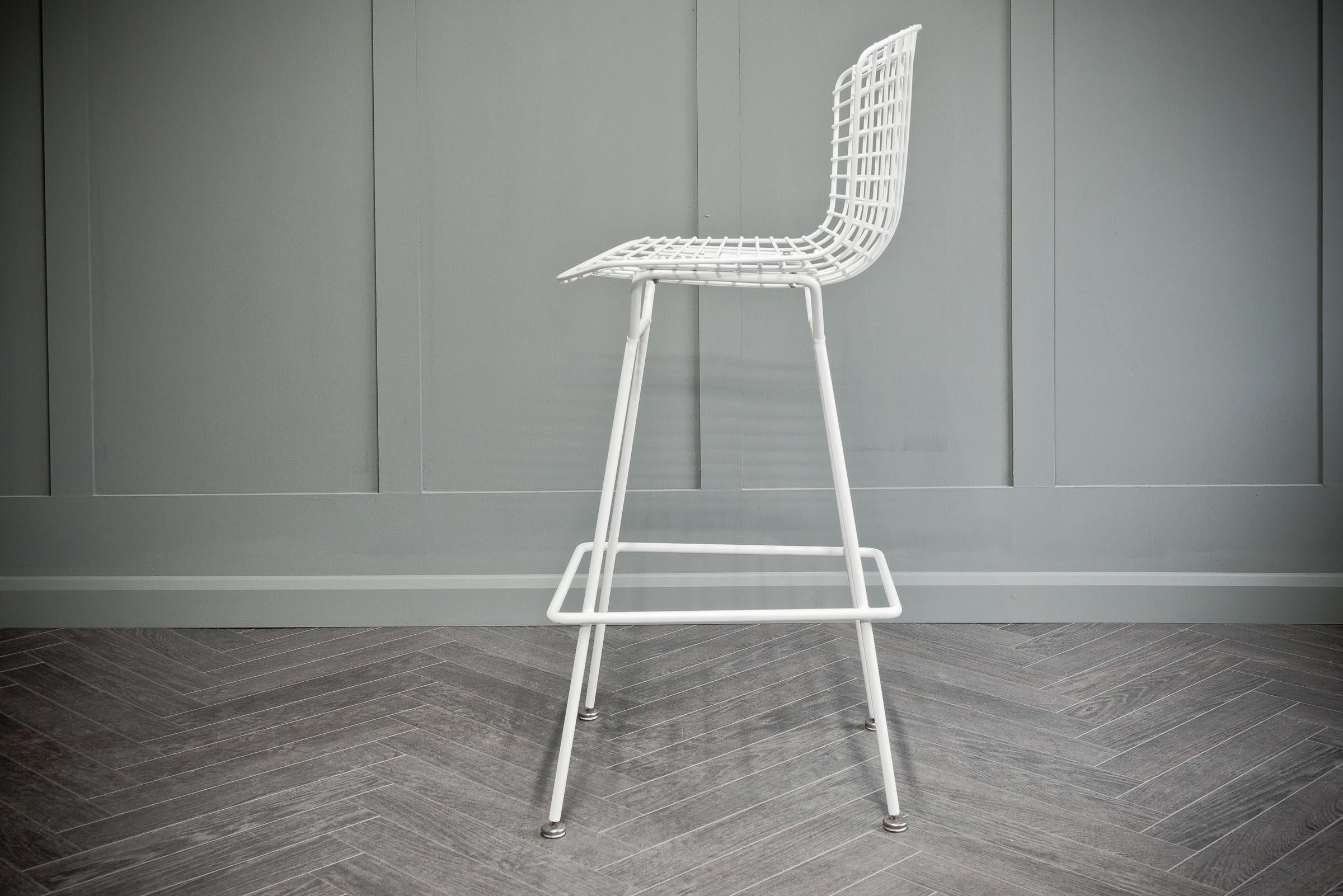 4 Wire Bar Stools by Harry Bertoia for Knoll 3