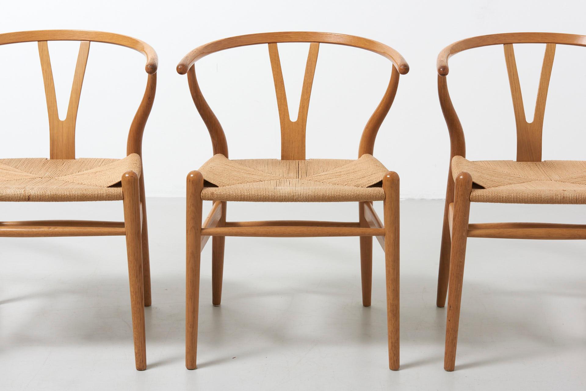 20th Century 4 'Wishbone' Chairs in Oak Ch24 by Hans Wegner for Carl Hansen