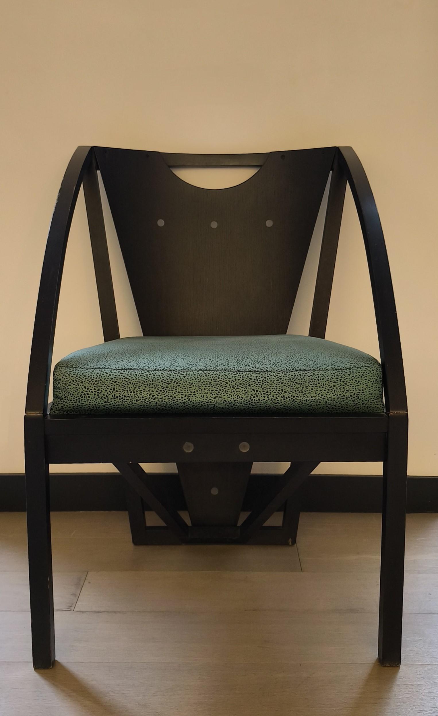 4 poltrone in legno di Pascal Mourgue, rivestite in tessuto, anni '80 in vendita 13