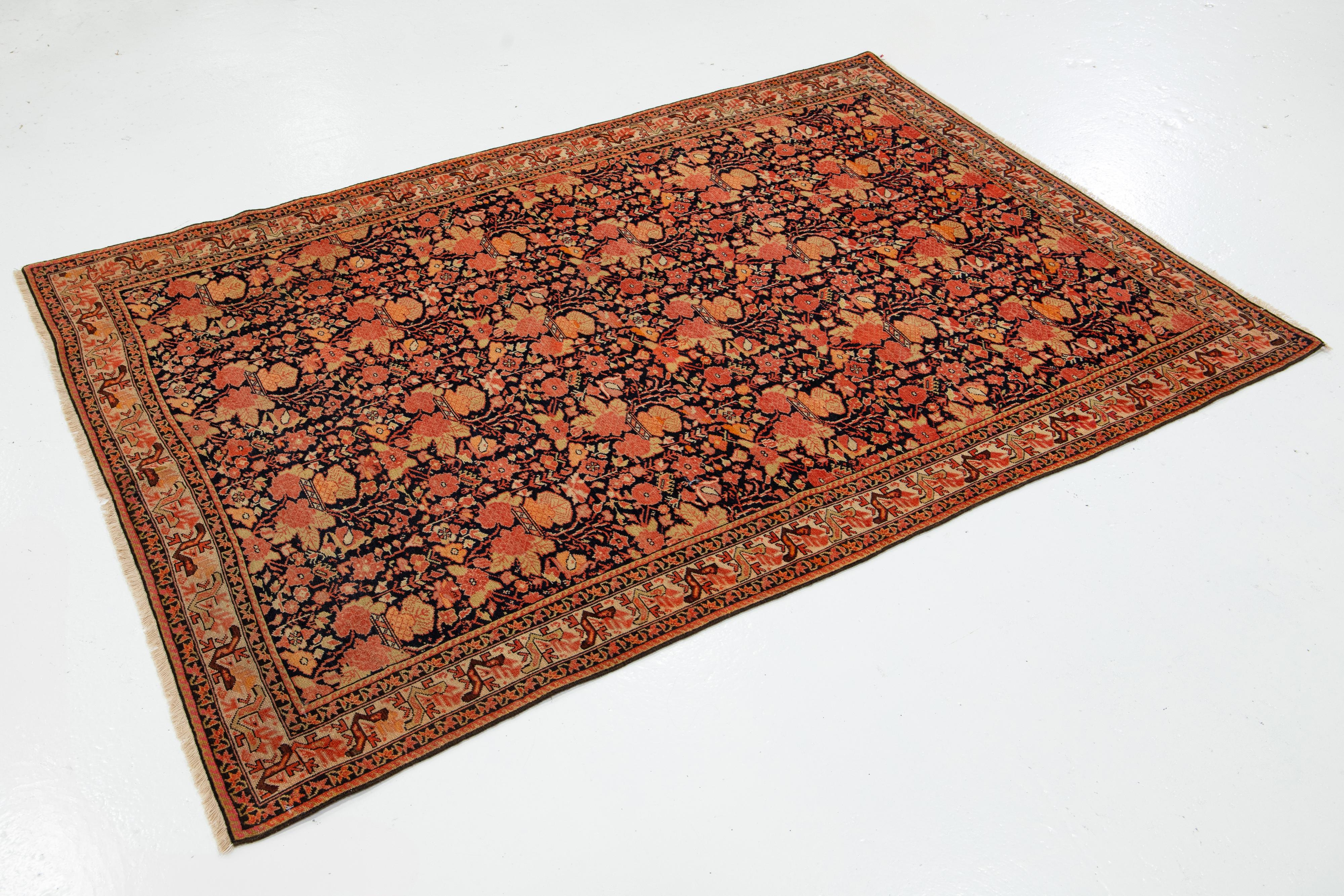 4 x 6 antiker persischer Malayer-Teppich aus orangefarbener Wolle mit Aoover-Blumenmuster (Handgeknüpft) im Angebot