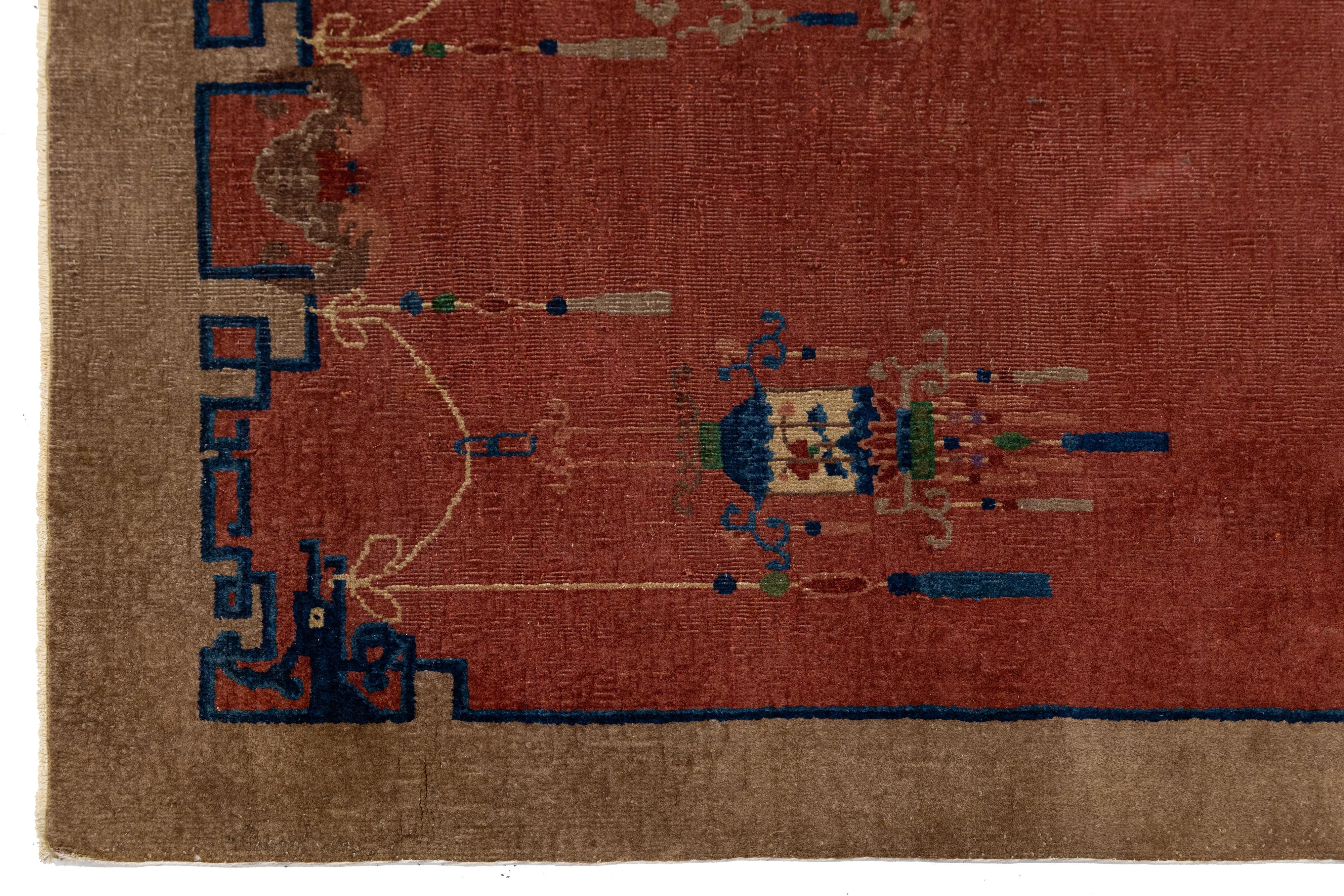 4 x 7 Roter antiker handgefertigter chinesischer Art Deco Wollteppich mit floralem Design im Zustand „Gut“ im Angebot in Norwalk, CT