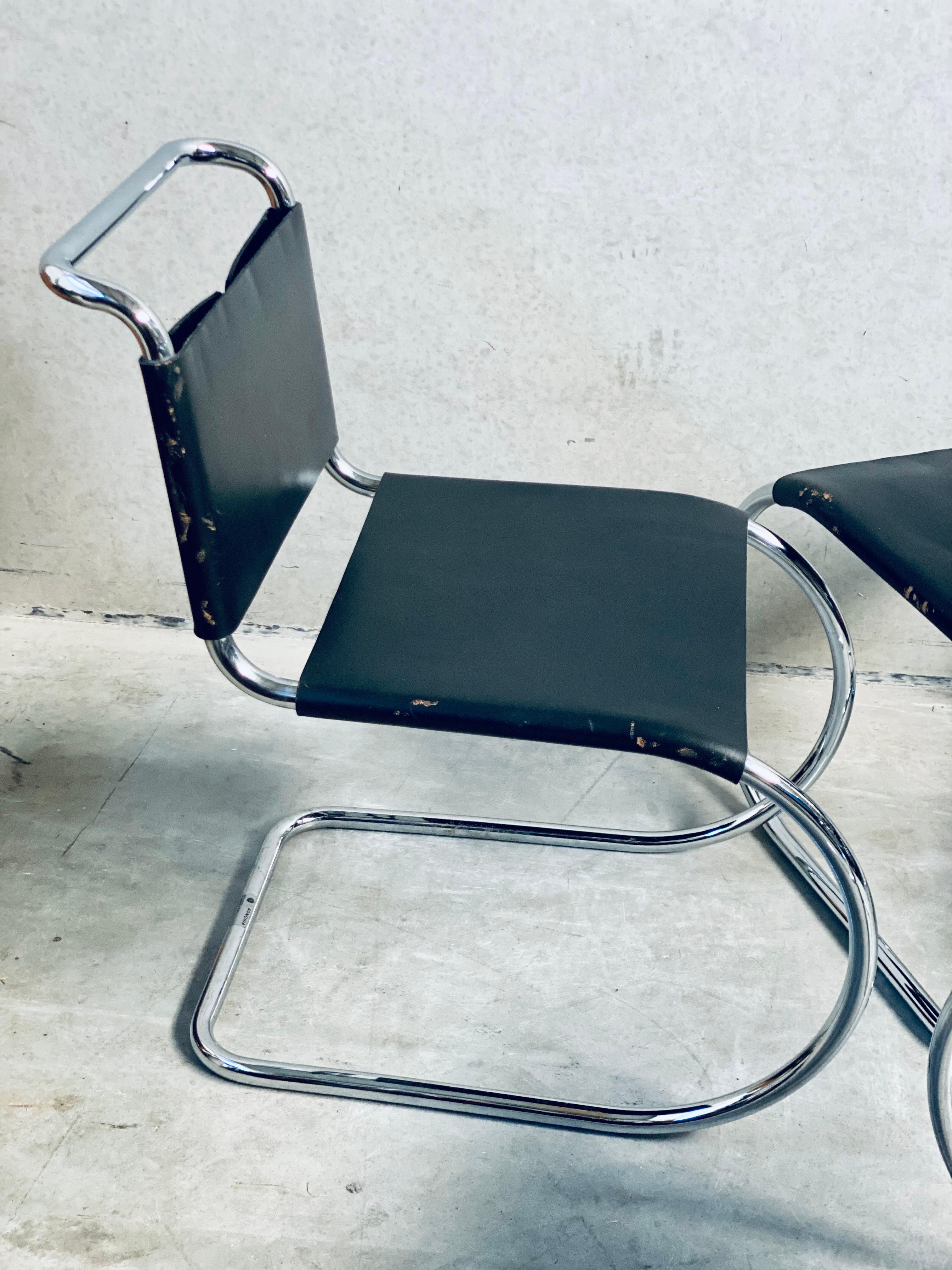 4 chaises de salle à manger en cuir Bononia de Mies Van Der Rohe, Série Mr, Italie, 1970 en vente 10