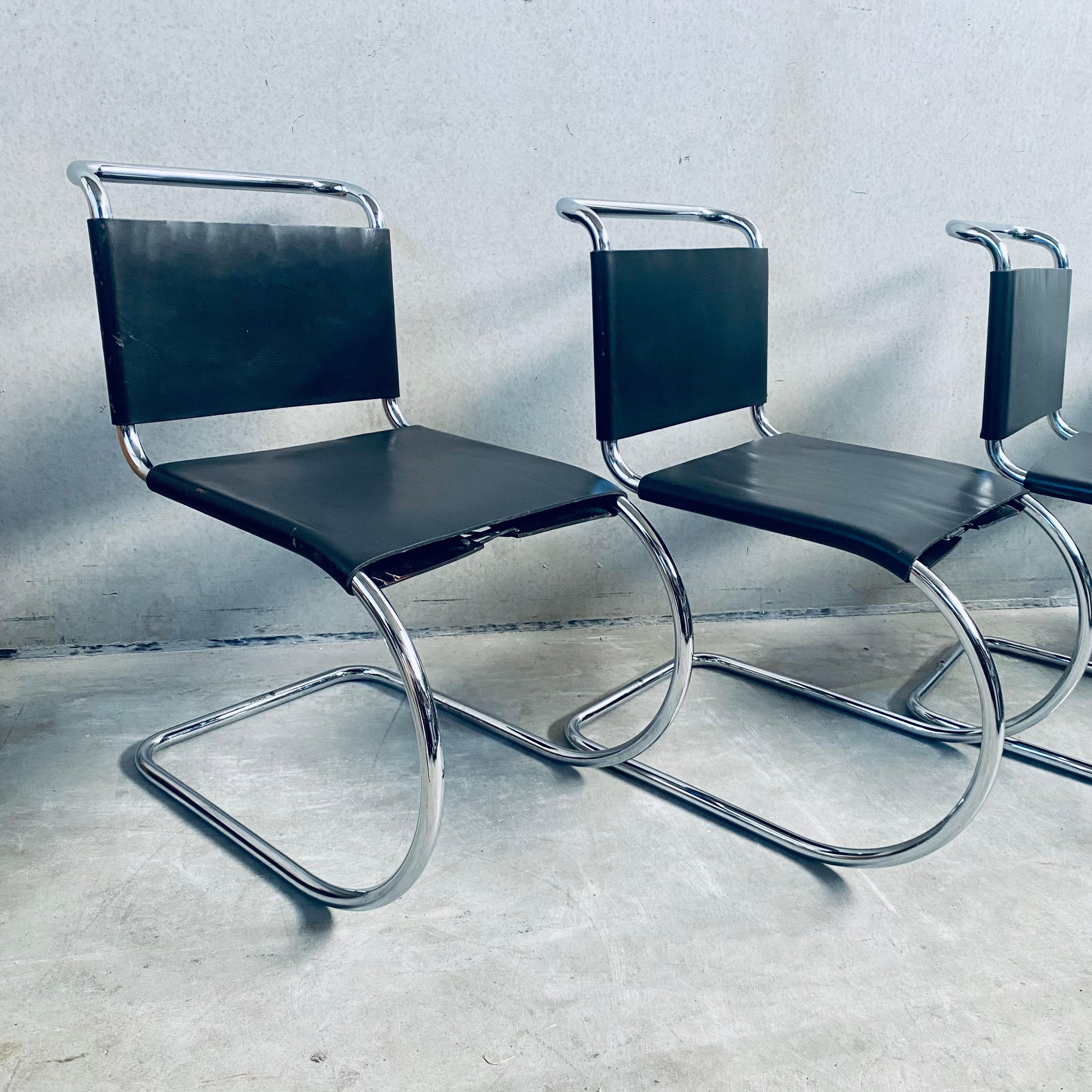 4 chaises de salle à manger en cuir Bononia de Mies Van Der Rohe, Série Mr, Italie, 1970 en vente 13