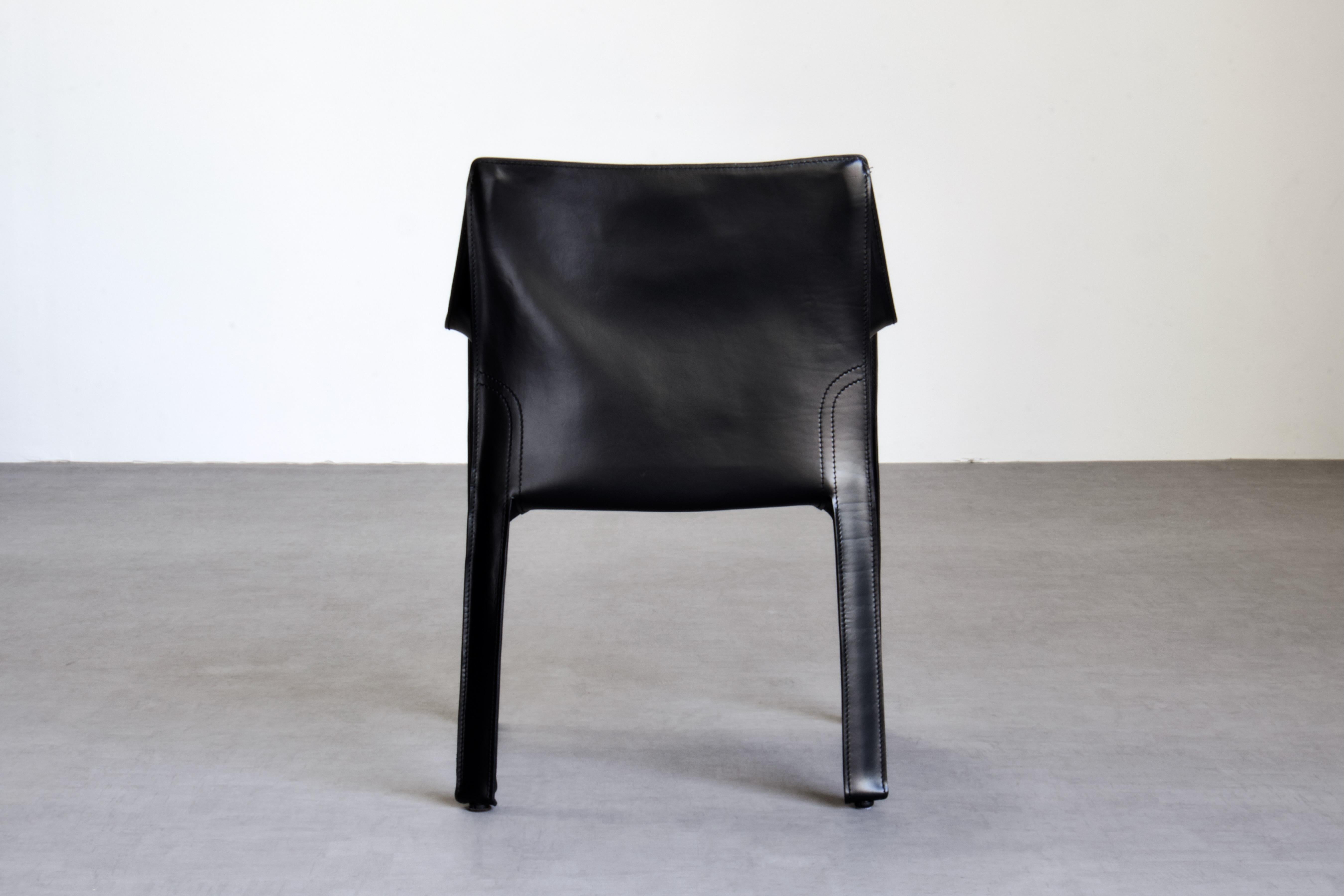 4 x CAB 413 Armchairs & 6 x CAB 412 chairs in Black Leather for Cassina, Italy For Sale 2