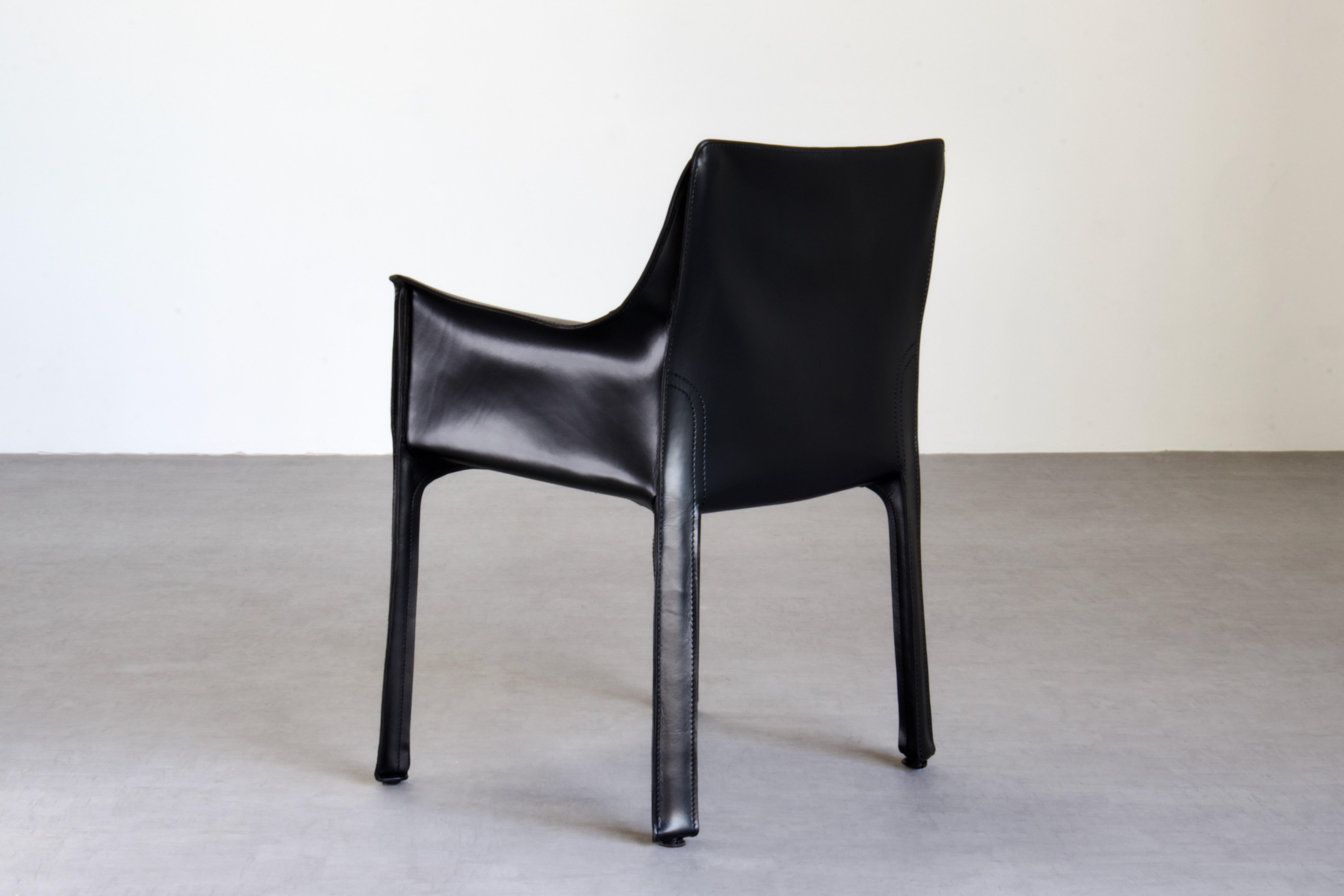4 x CAB 413 Armchairs & 6 x CAB 412 chairs in Black Leather for Cassina, Italy For Sale 3