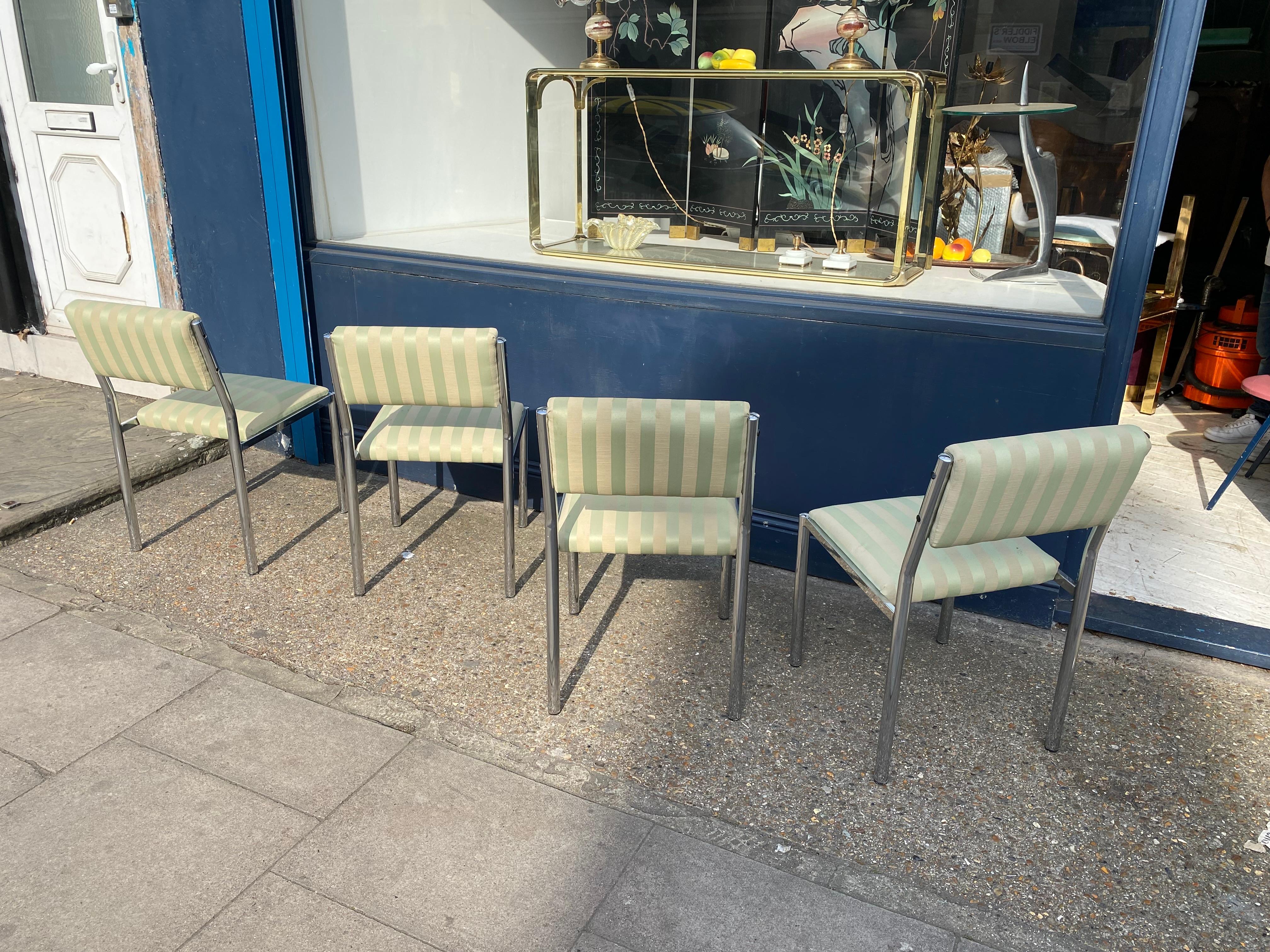 4 x Chrom-Esszimmerstühle 1970er Hollywood Regency Modernistischer Vintage-Tisch Italienisch im Angebot 11