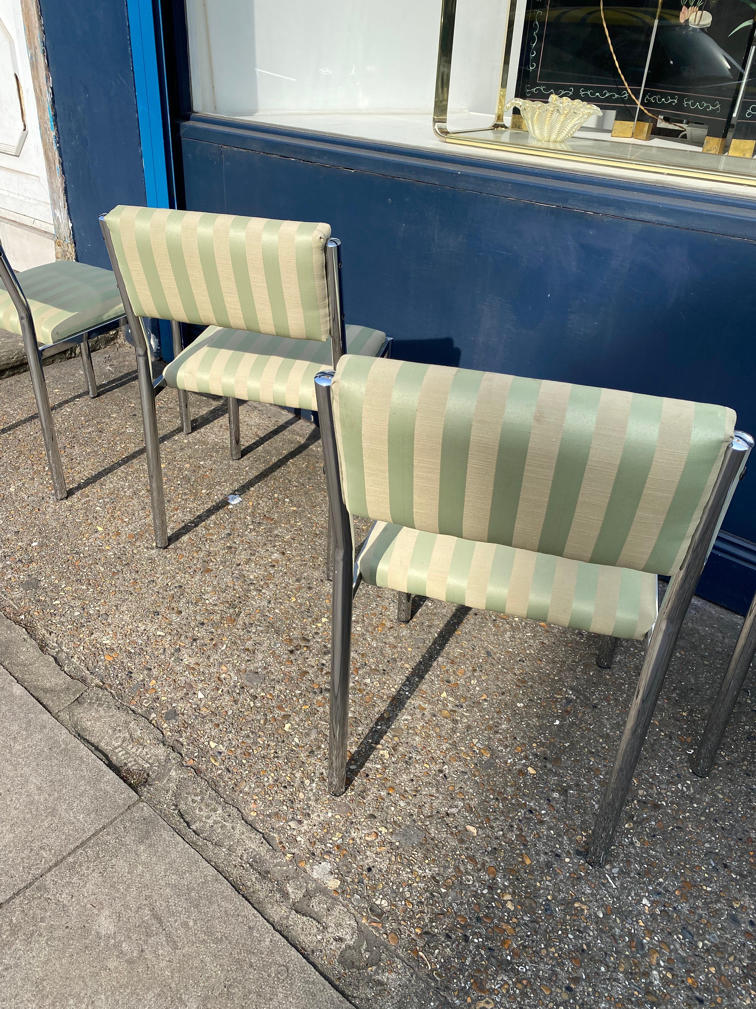 4 x Chrom-Esszimmerstühle 1970er Hollywood Regency Modernistischer Vintage-Tisch Italienisch im Angebot 13
