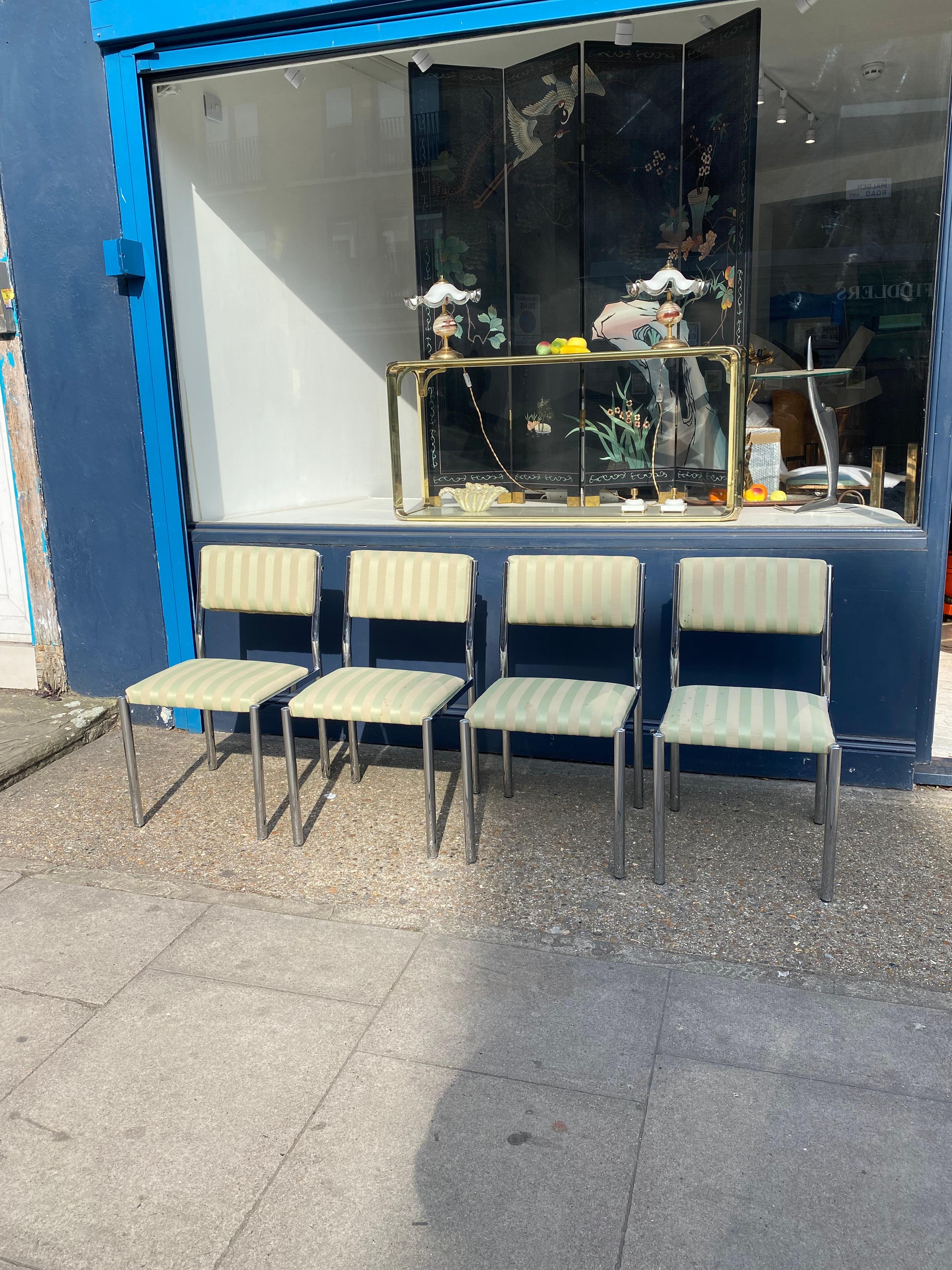 4 x Chrom-Esszimmerstühle 1970er Hollywood Regency Modernistischer Vintage-Tisch Italienisch im Zustand „Gut“ im Angebot in London, GB