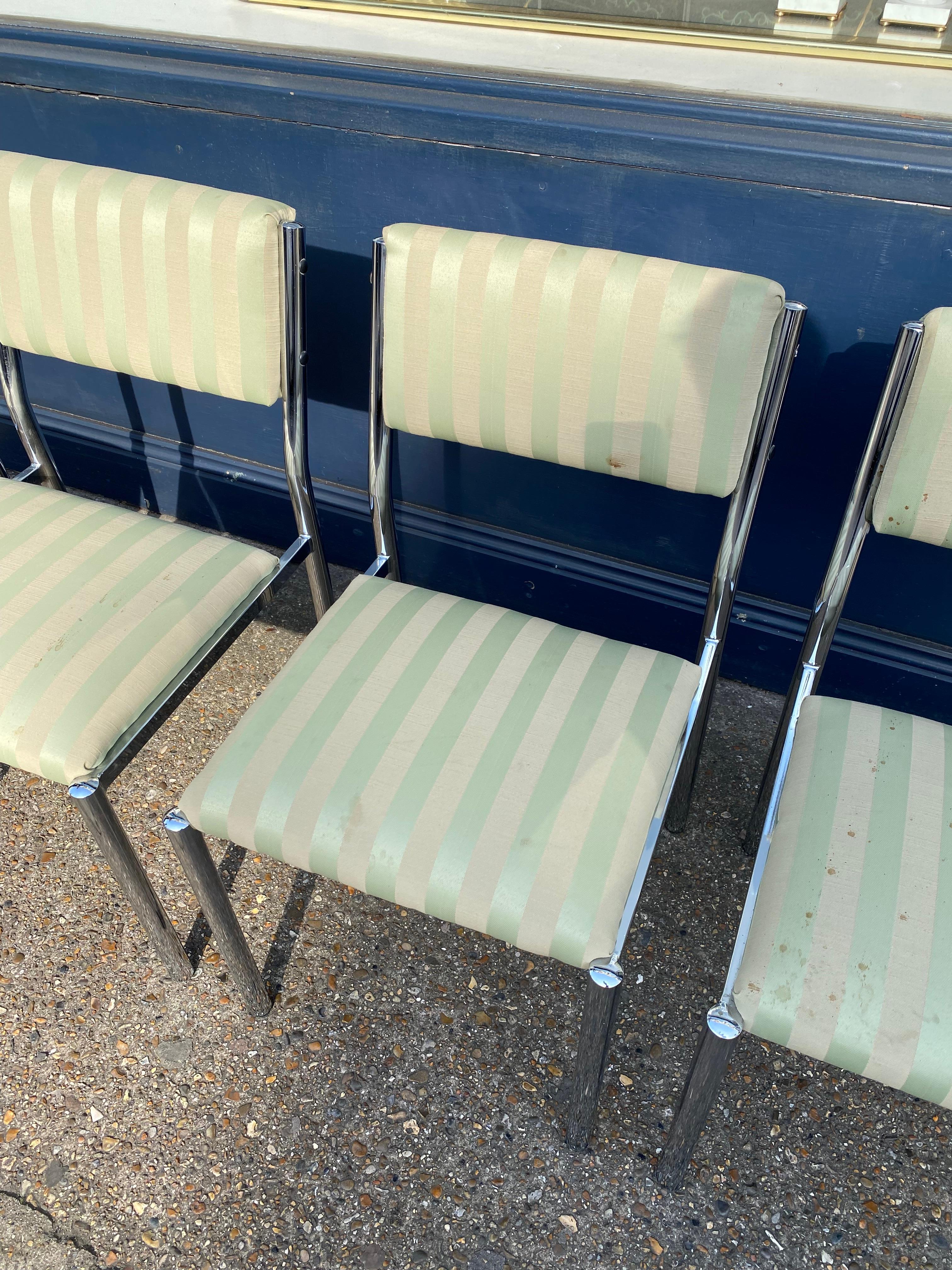 4 x Chrom-Esszimmerstühle 1970er Hollywood Regency Modernistischer Vintage-Tisch Italienisch im Angebot 2