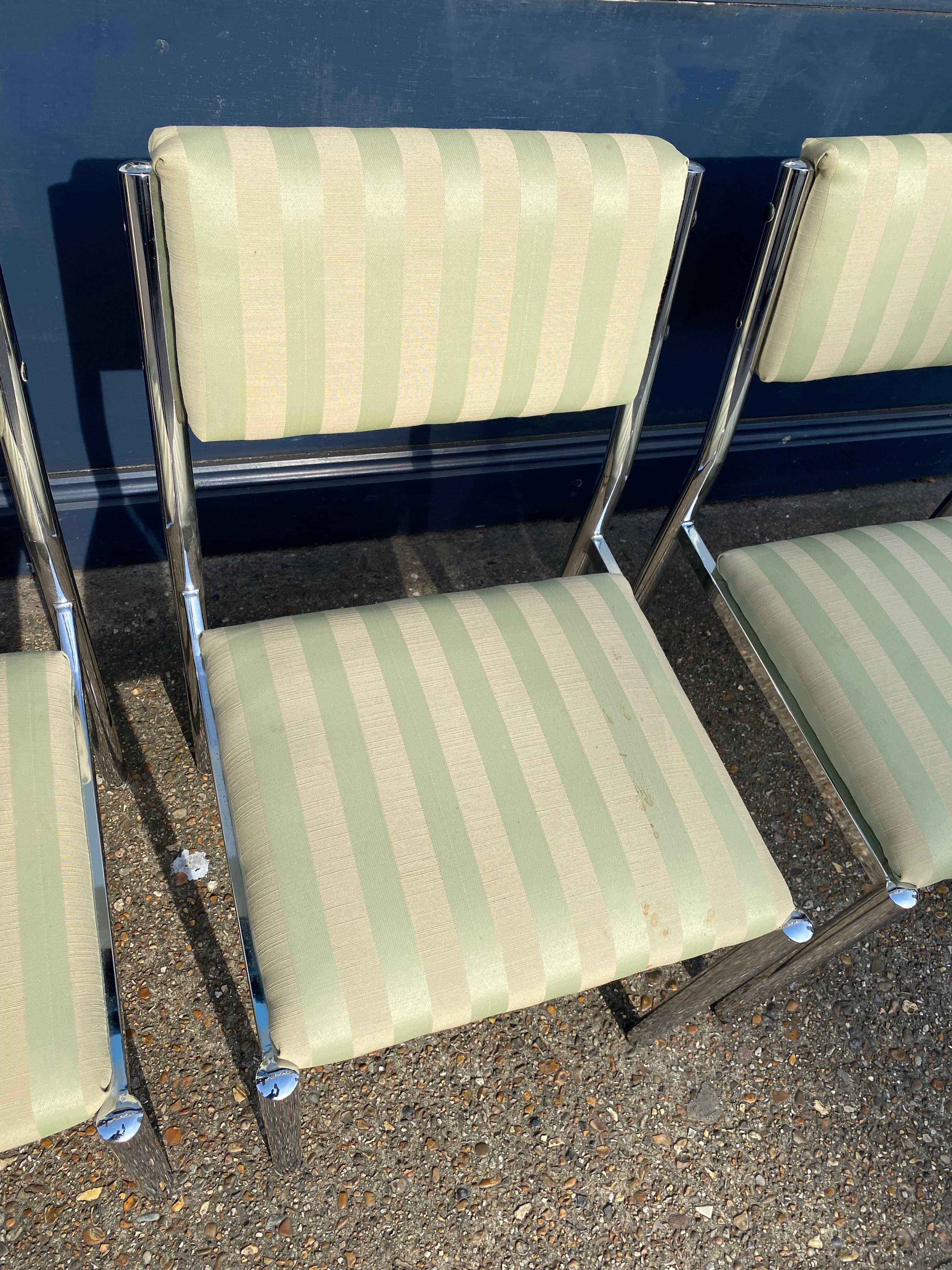 4 x Chrom-Esszimmerstühle 1970er Hollywood Regency Modernistischer Vintage-Tisch Italienisch im Angebot 4