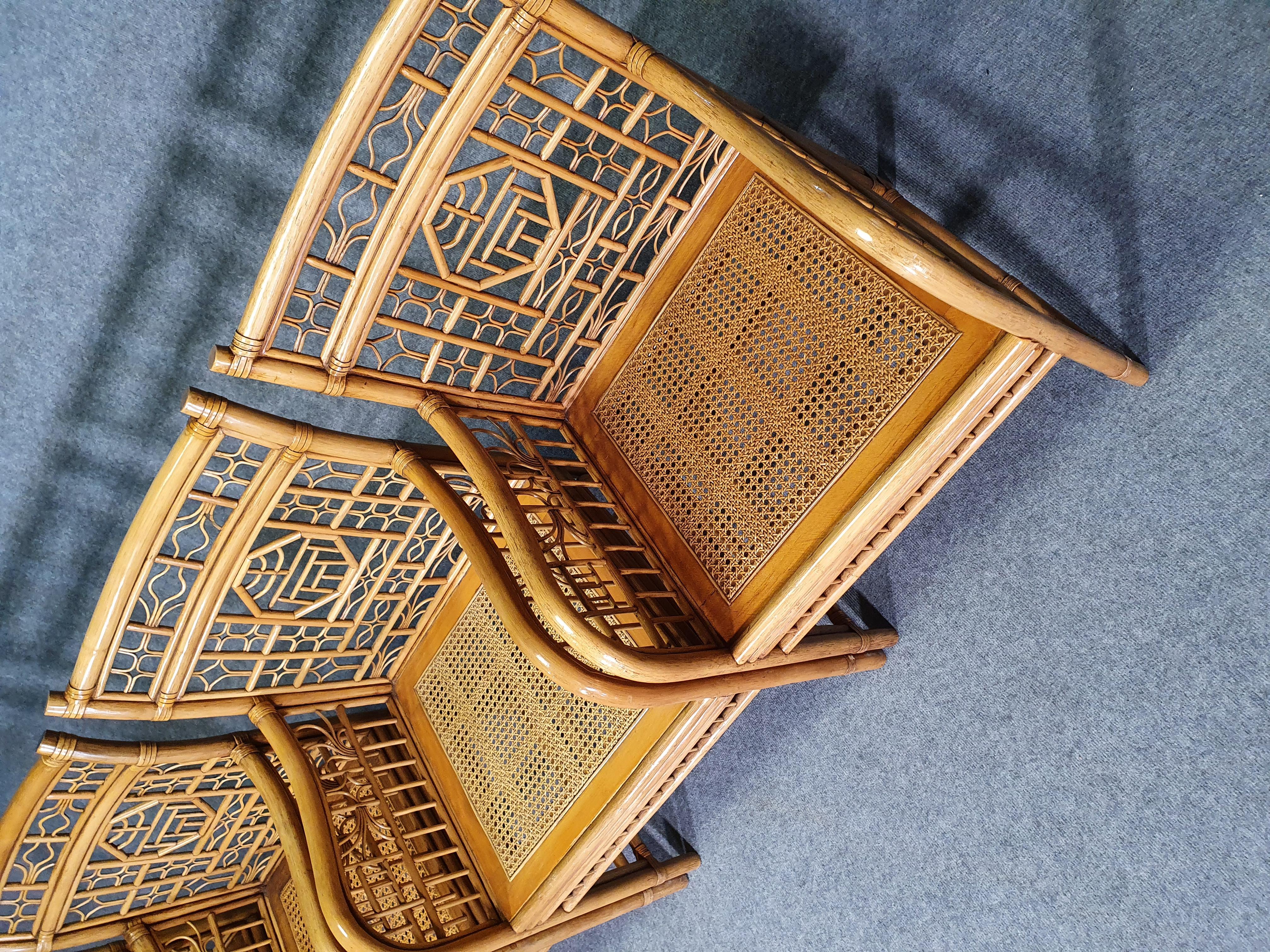 Fin du 20e siècle 4 x Chaise en rotin Mcguire marquée Chinois / Chinoiserie Chique bamboo en vente