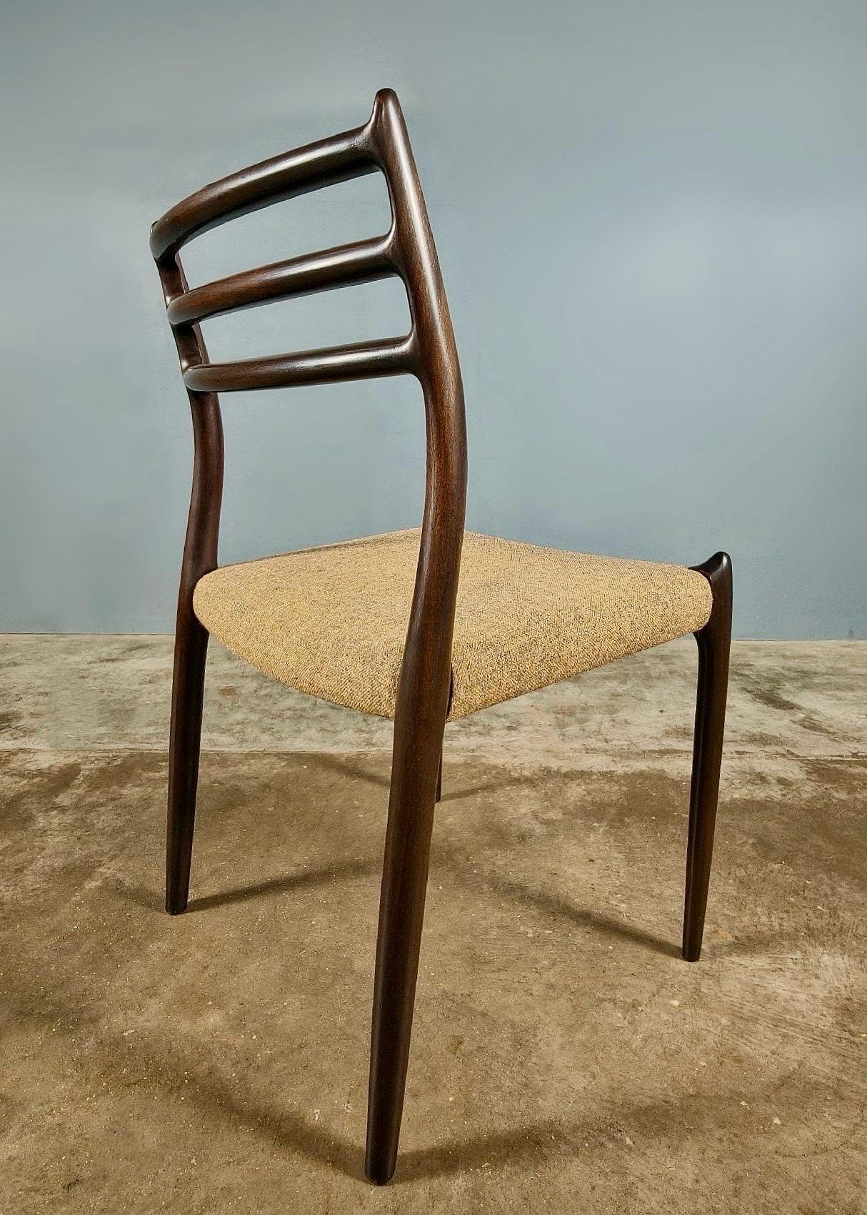 Milieu du XXe siècle 4 x Chaises de salle à manger en palissandre modèle 78 Niels Otto Møller I.L Møllers Mid Century en vente