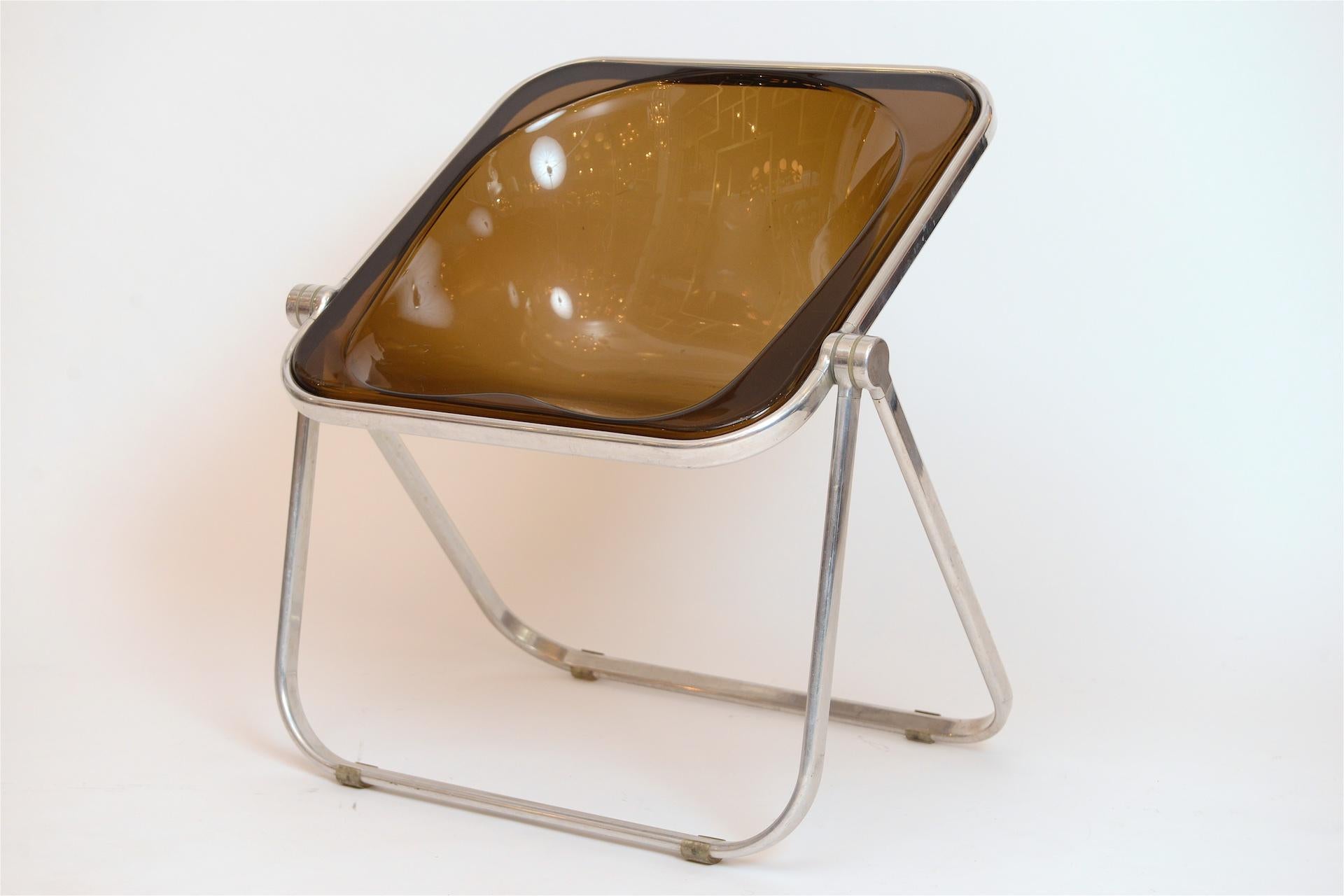 Smoked Lucite Plona chair in great vintage condition

When folded dimensions are...20cm x 68cm.