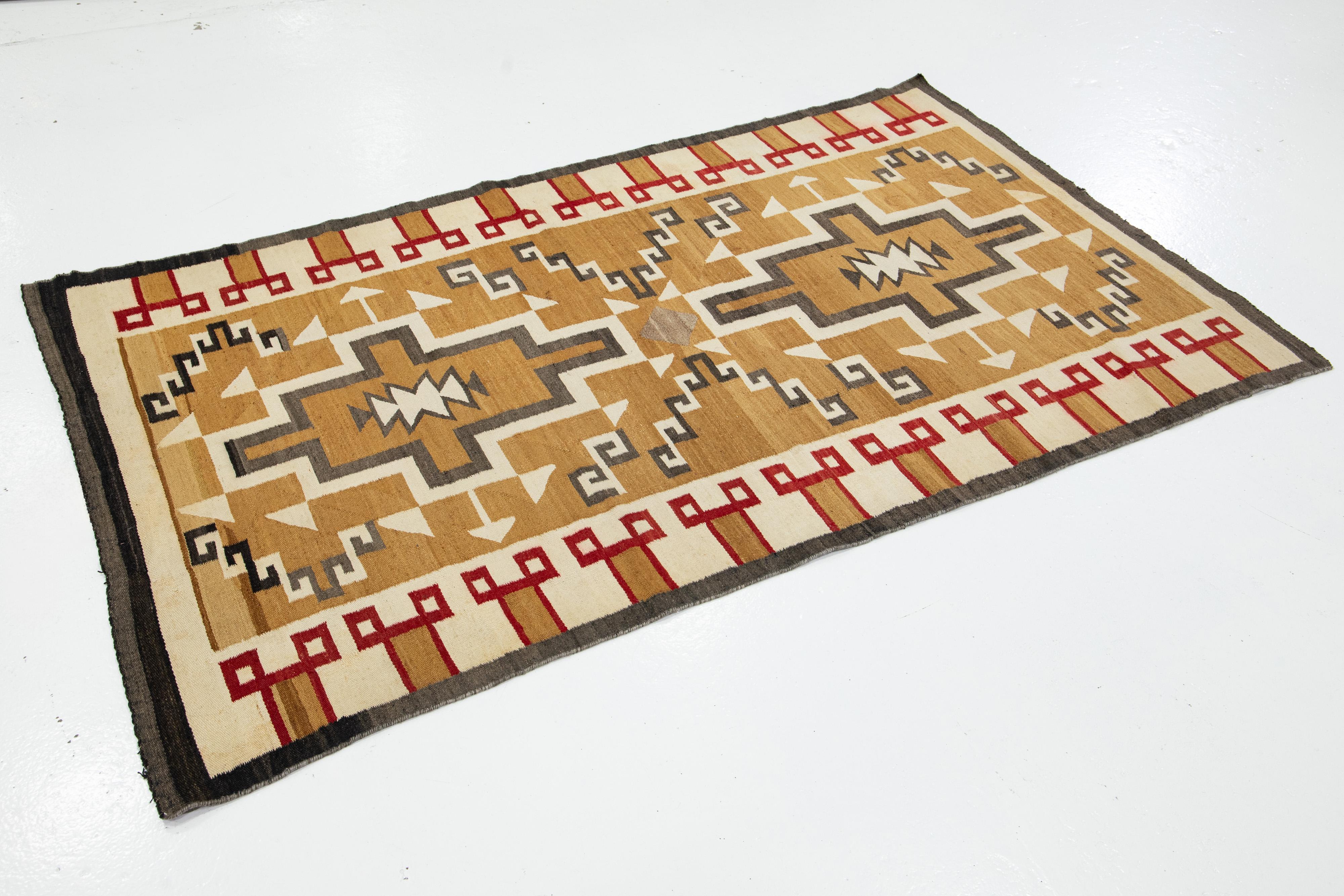 4 x7 Vintage Navajo Native American Indian Tribal Wollteppich (Nordamerikanisch) im Angebot