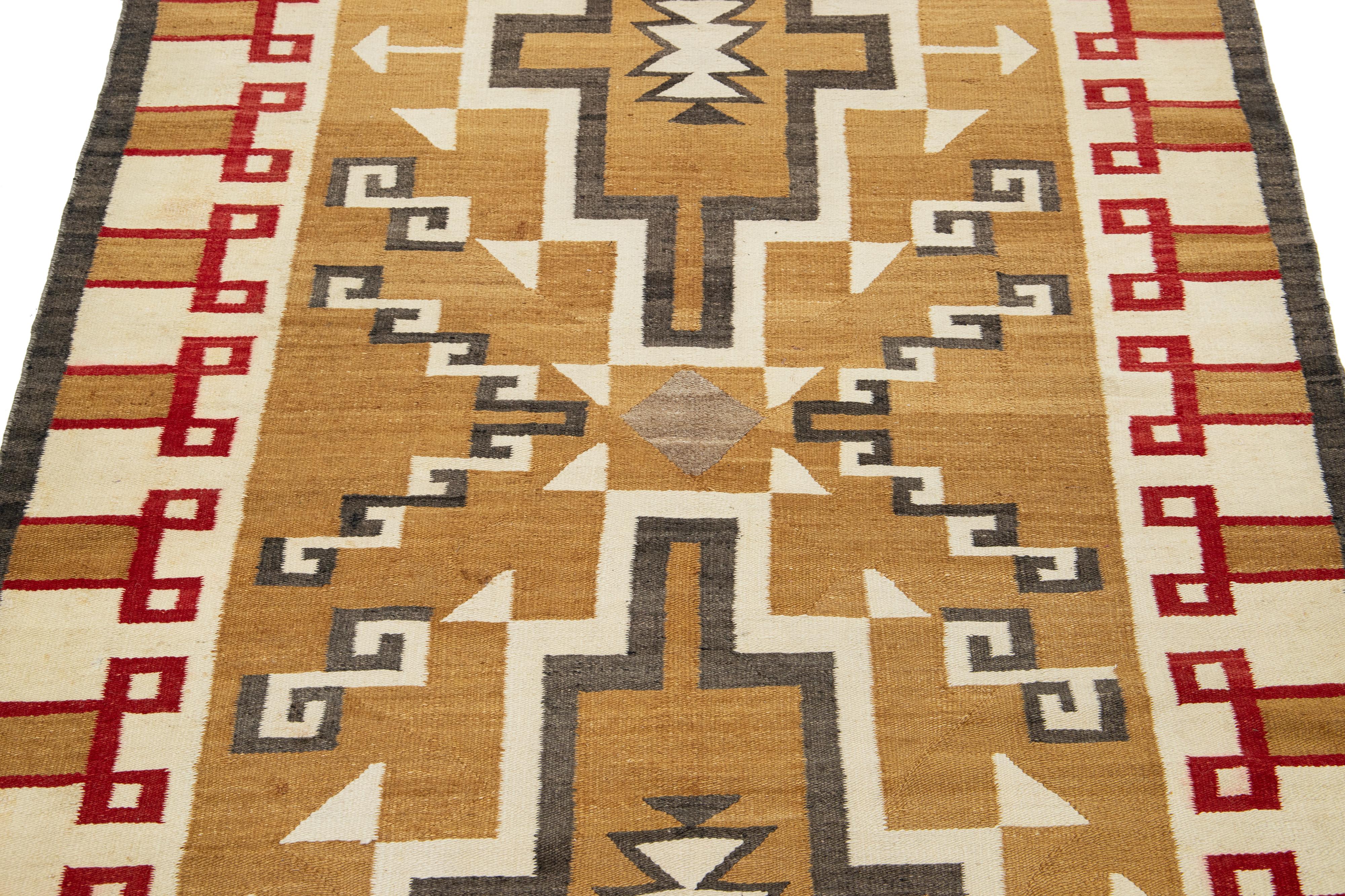 4 x7 Vintage Navajo Native American Indian Tribal Wollteppich (Gewebt) im Angebot