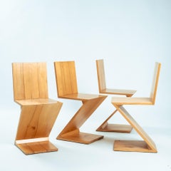 4 Zig Zag ashwood Modernist Chairs after design Gerrit Rietveld, De Stijl 1930's