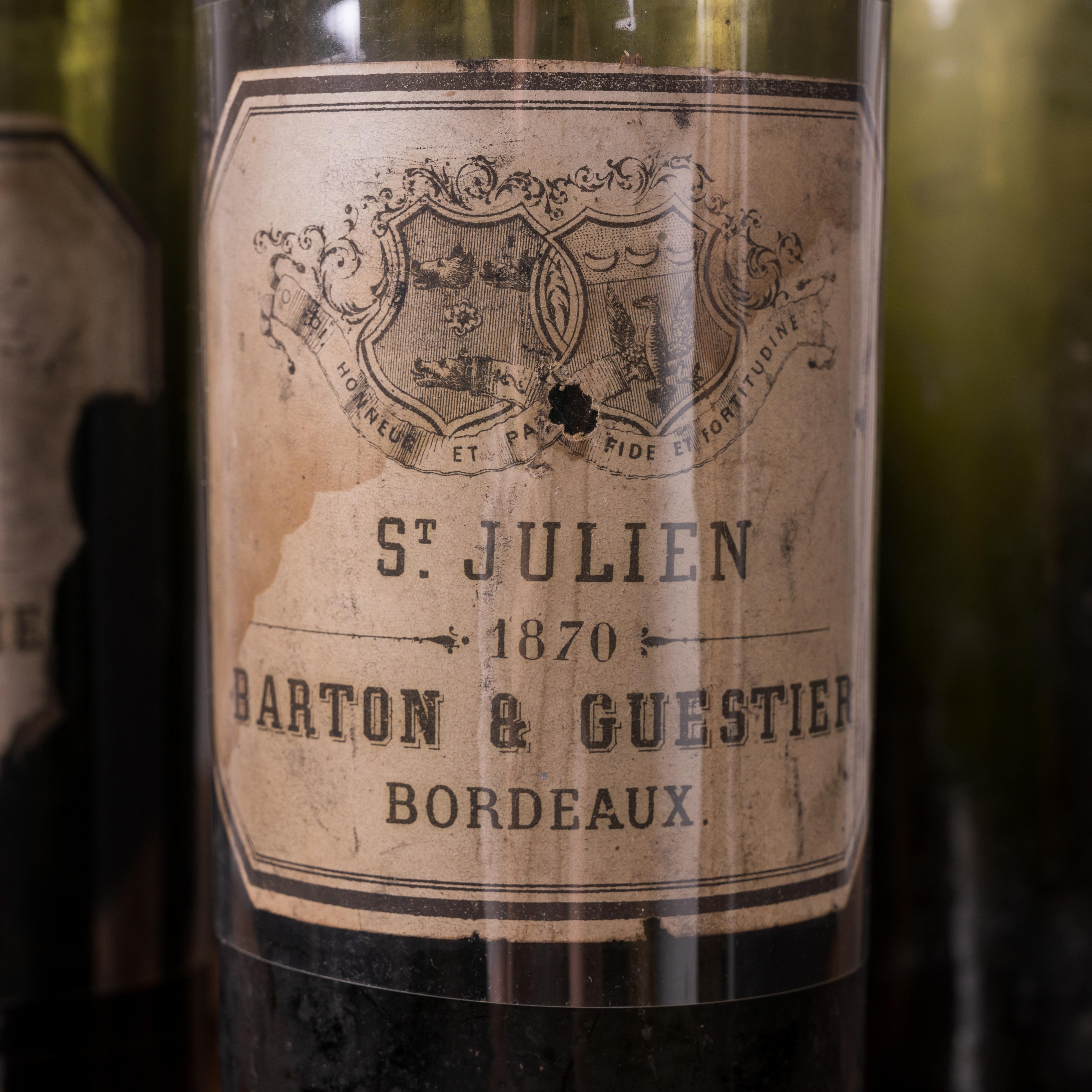 XIXe siècle 40 bouteilles de Bordeaux Barton & Guestier St. Julien - Histoire de Savannah en vente