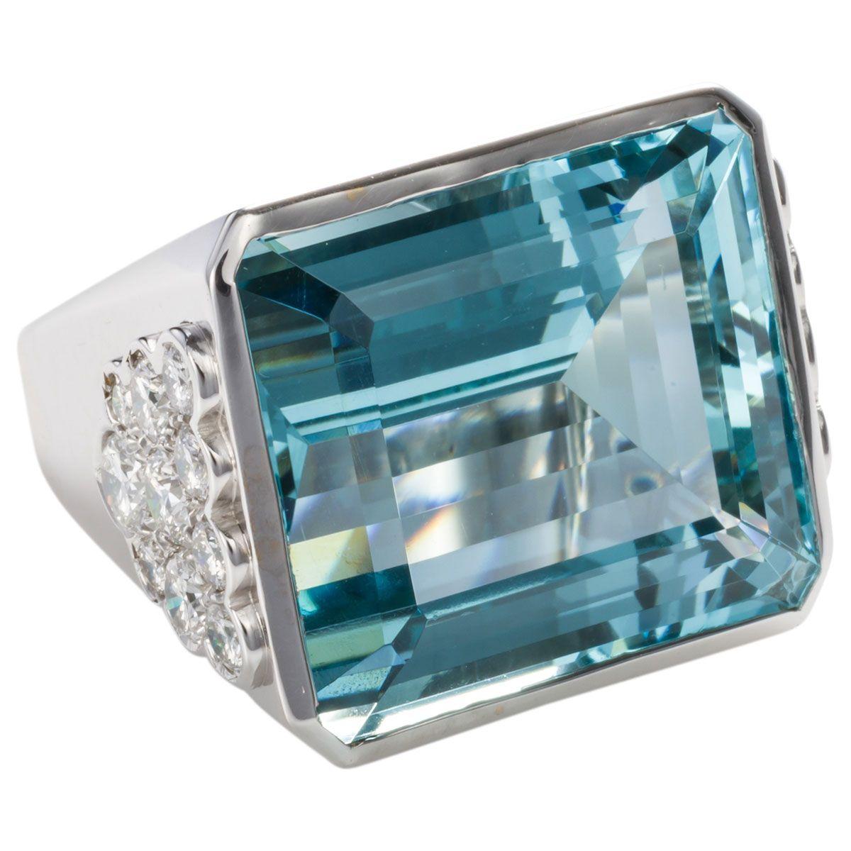 What about wearing a swimming pool on your finger or carry your own ocean wherever you go with this fabulous 40ct Aquamarine ring. The colour of this gem is spectacular, blue like the crystal waters of some faraway island. Mounted in 18k white gold