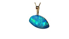 40 Carat Australian Opal Diamond Necklace 14 Karat Yellow Gold
