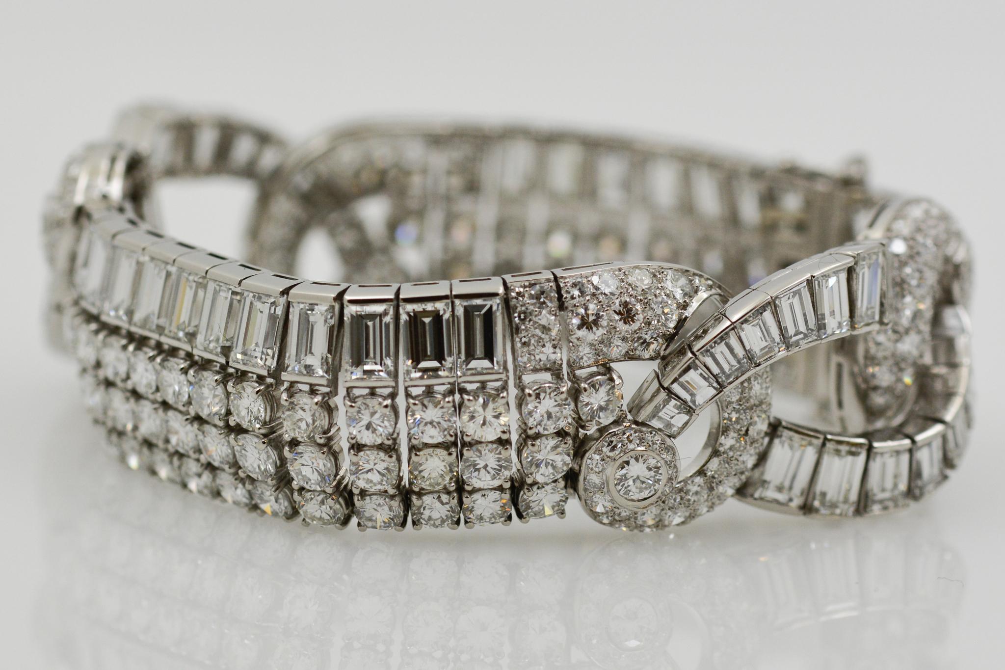 40 Carat Diamond and Platinum Art Deco Bracelet In Good Condition In Dallas, TX