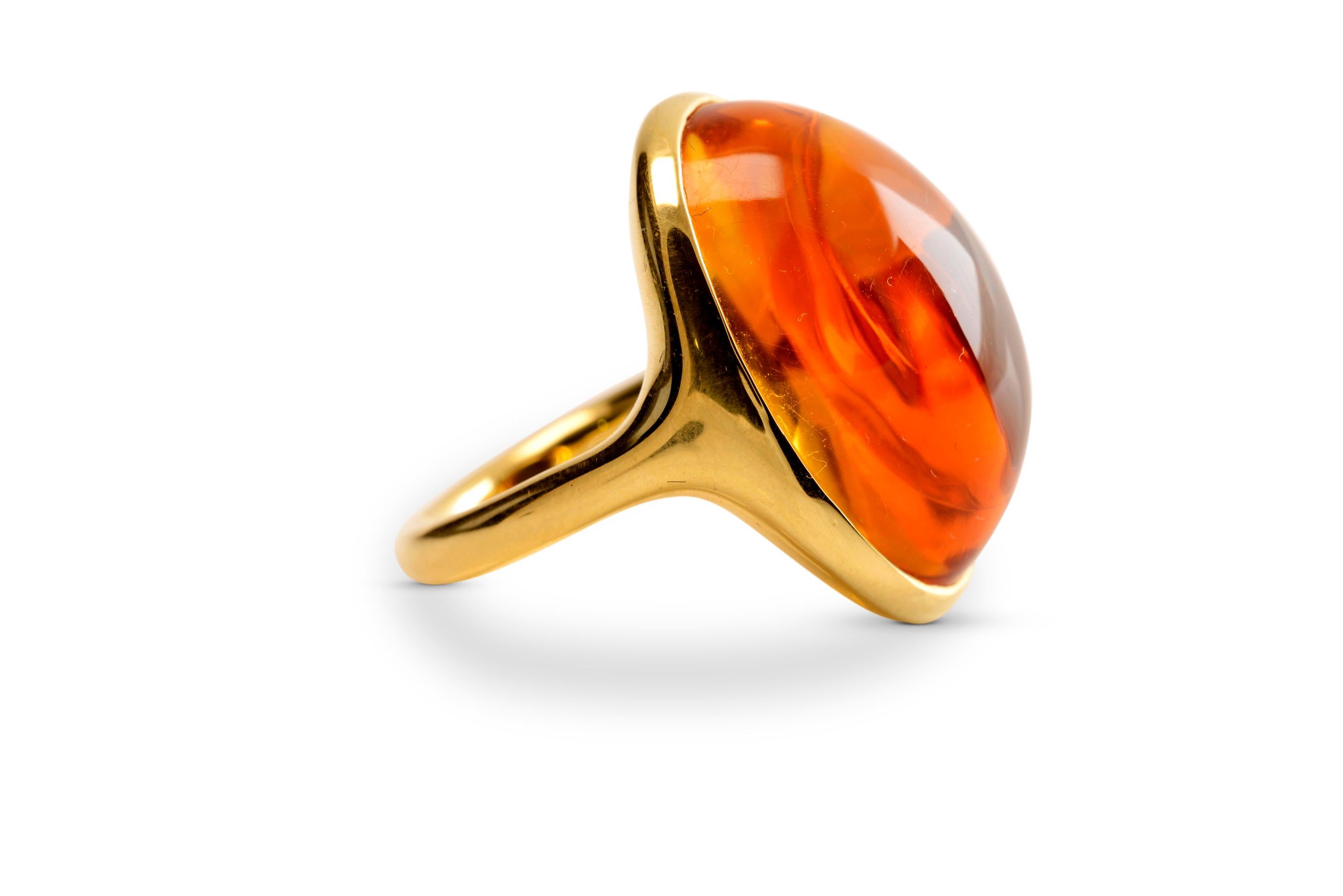 40 Carat Golden Citrine and 18 Karat Yellow Gold Contemporary Cocktail Ring In New Condition For Sale In Sydney, NSW