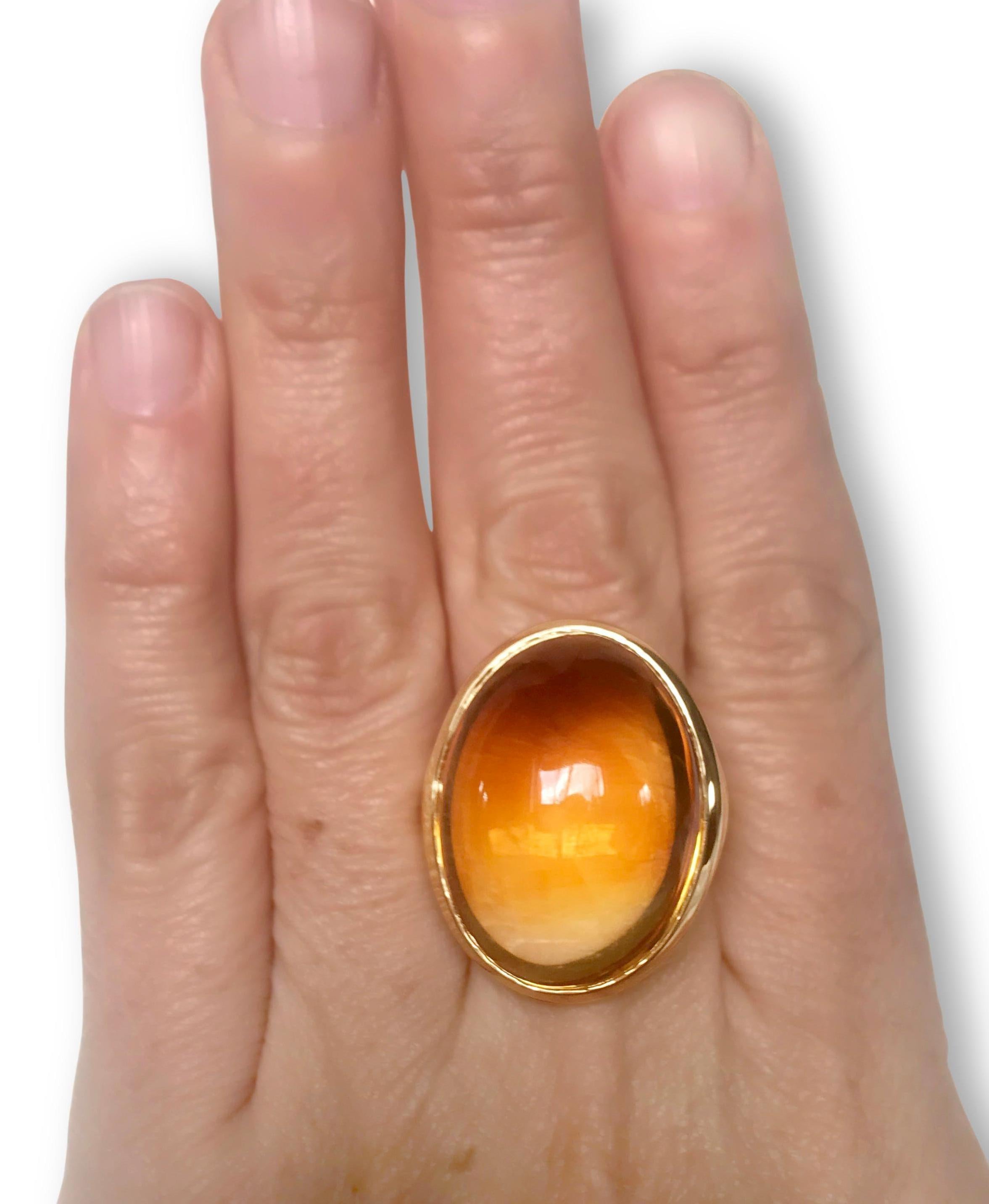 40 Carat Golden Citrine and 18 Karat Yellow Gold Contemporary Cocktail Ring For Sale 4