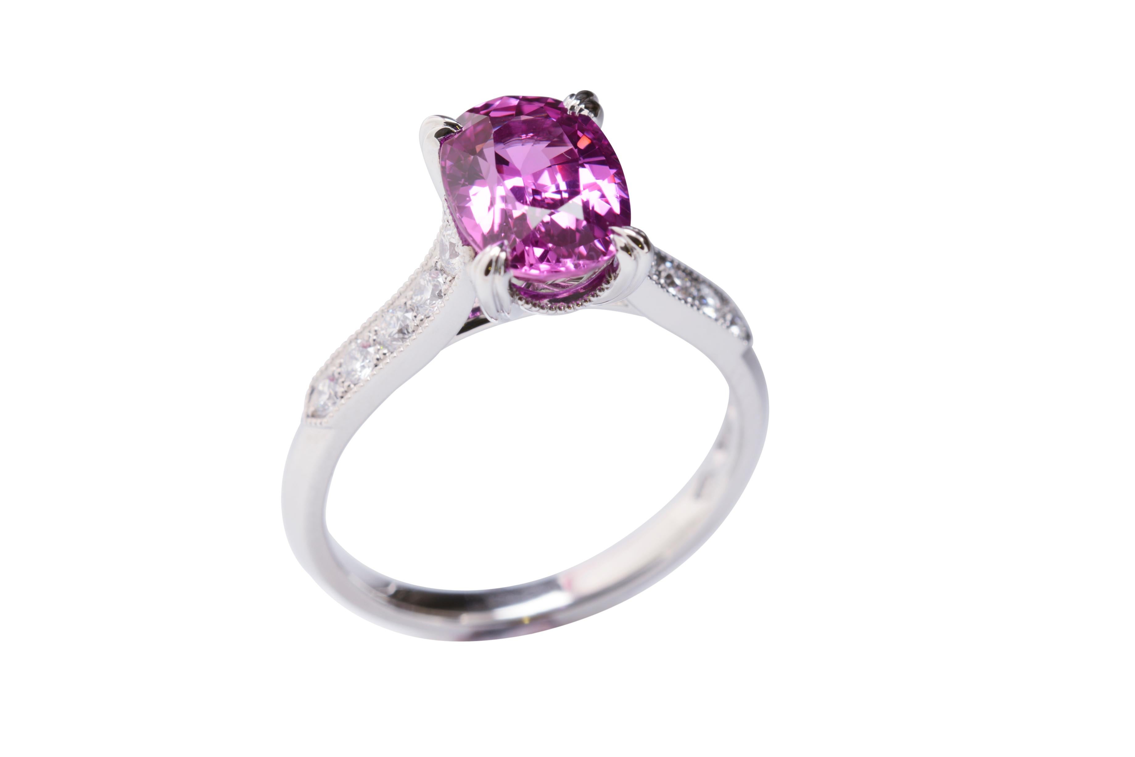 Modern 4.0 Carat Intense Pink Sapphire and Diamond Solitaire Ring in Platinum For Sale