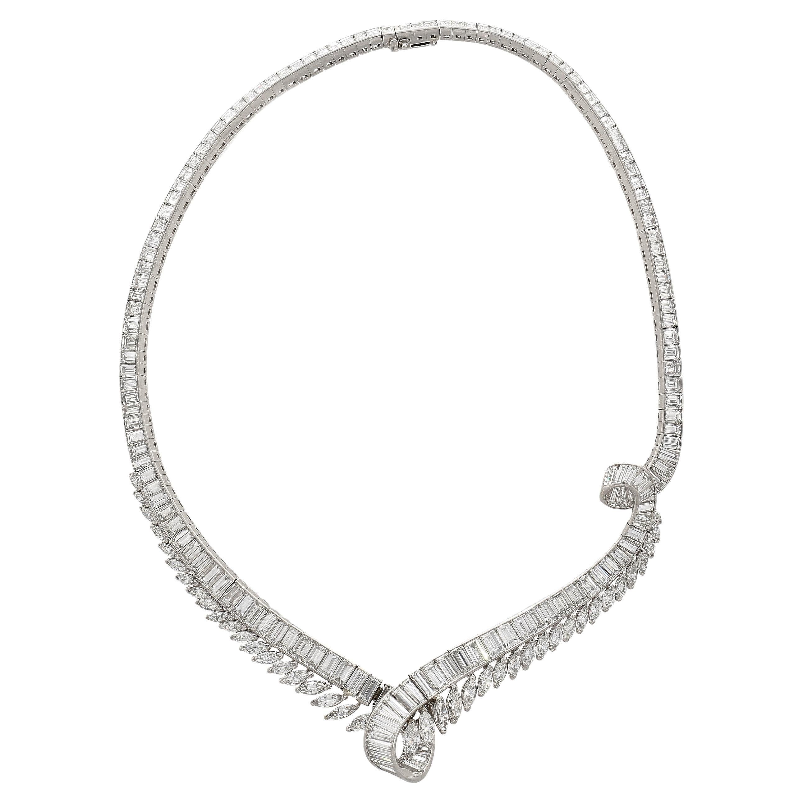 Collier ras du cou en platine 40 carats avec diamants marquises et baguettes