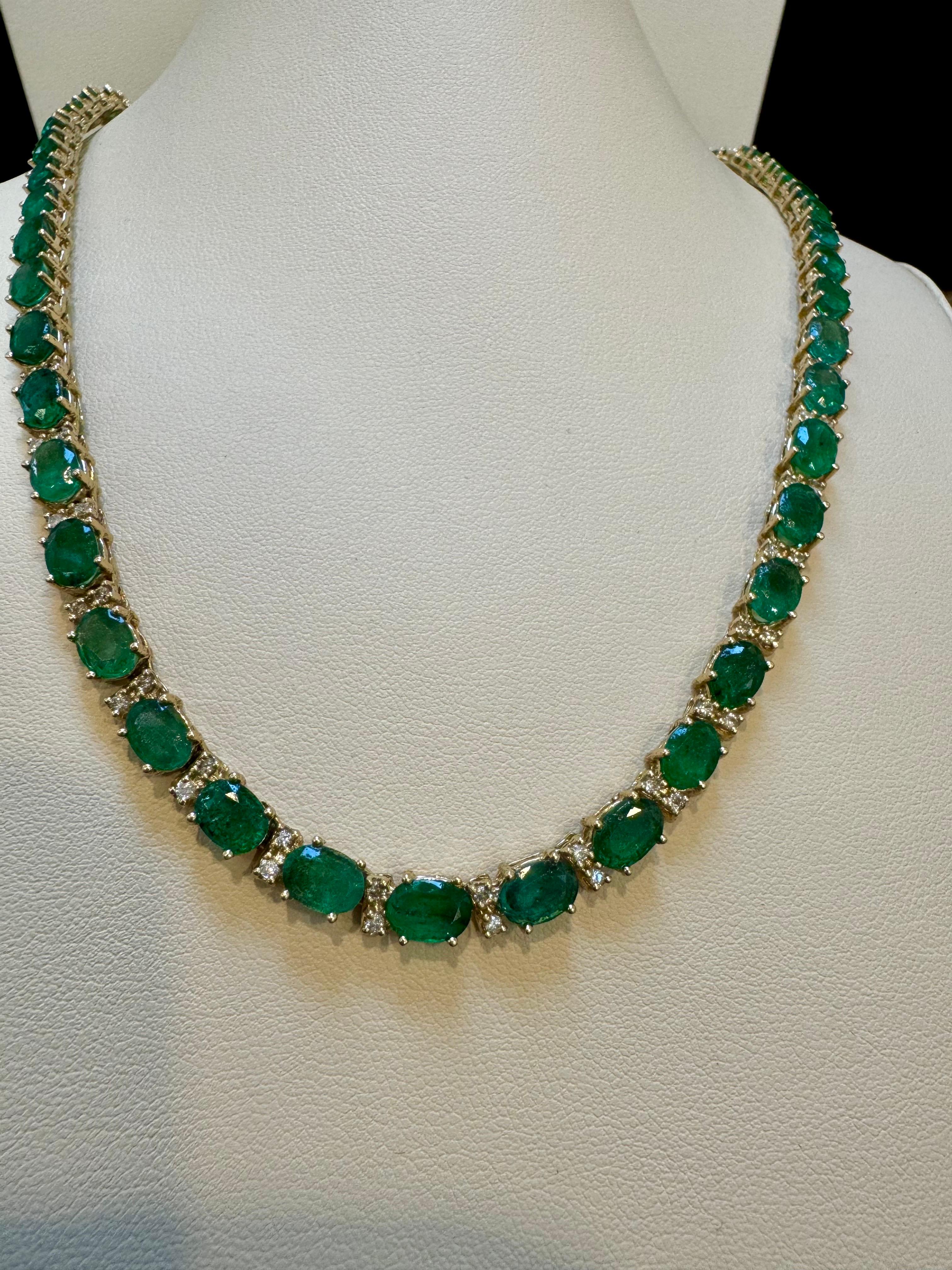 40 Carat Oval Brazilian Emerald & 3 Carat Diamond Tennis Necklace 14 Karat Gold For Sale 11