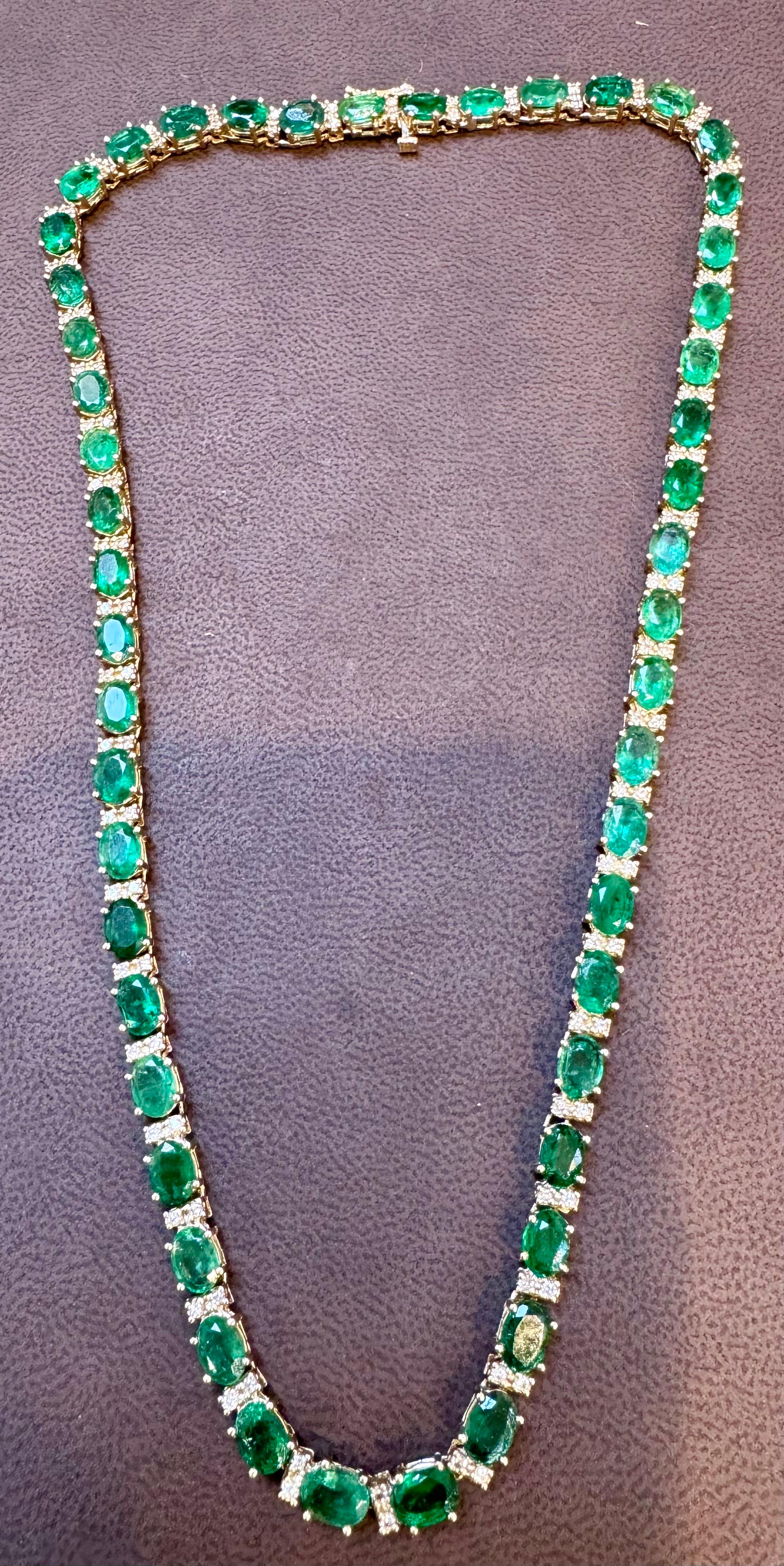 40 Carat Oval Brazilian Emerald & 3 Carat Diamond Tennis Necklace 14 Karat Gold For Sale 2
