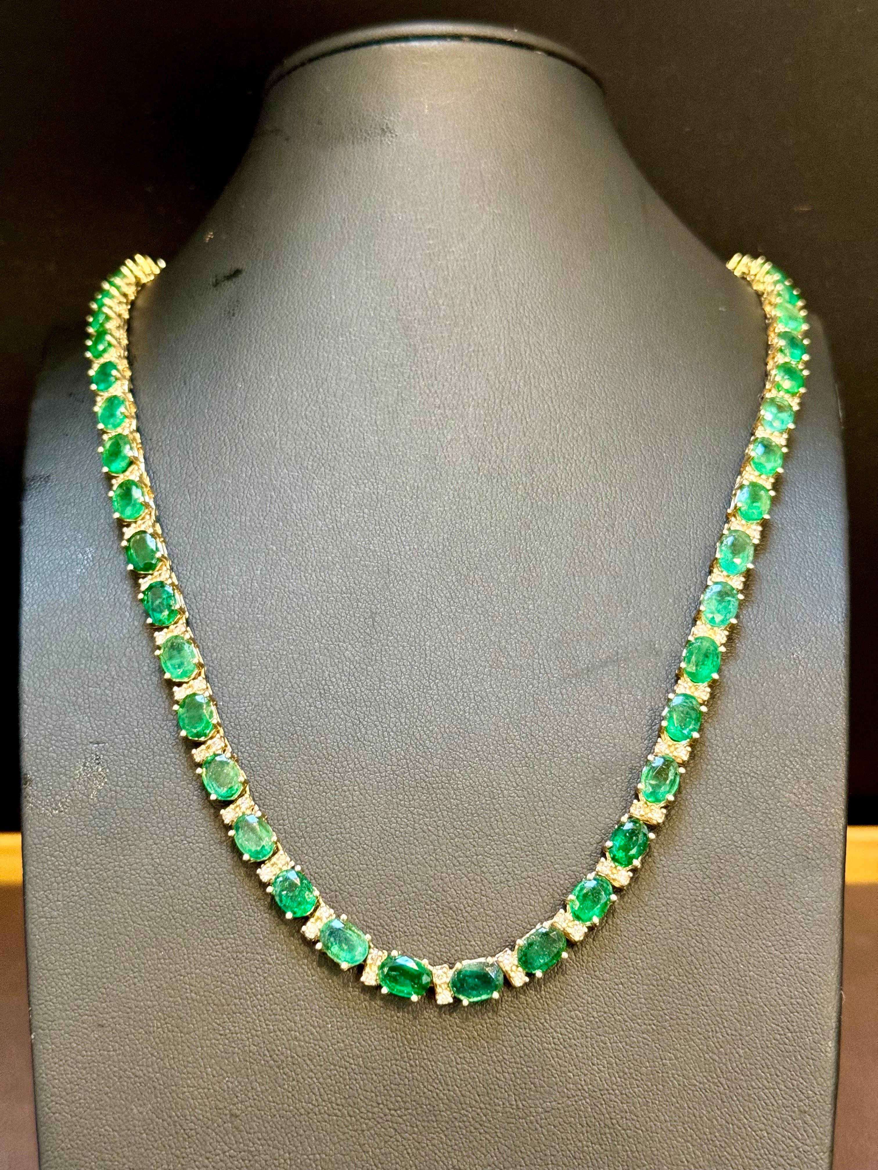 40 Carat Oval Brazilian Emerald & 3 Carat Diamond Tennis Necklace 14 Karat Gold For Sale 3