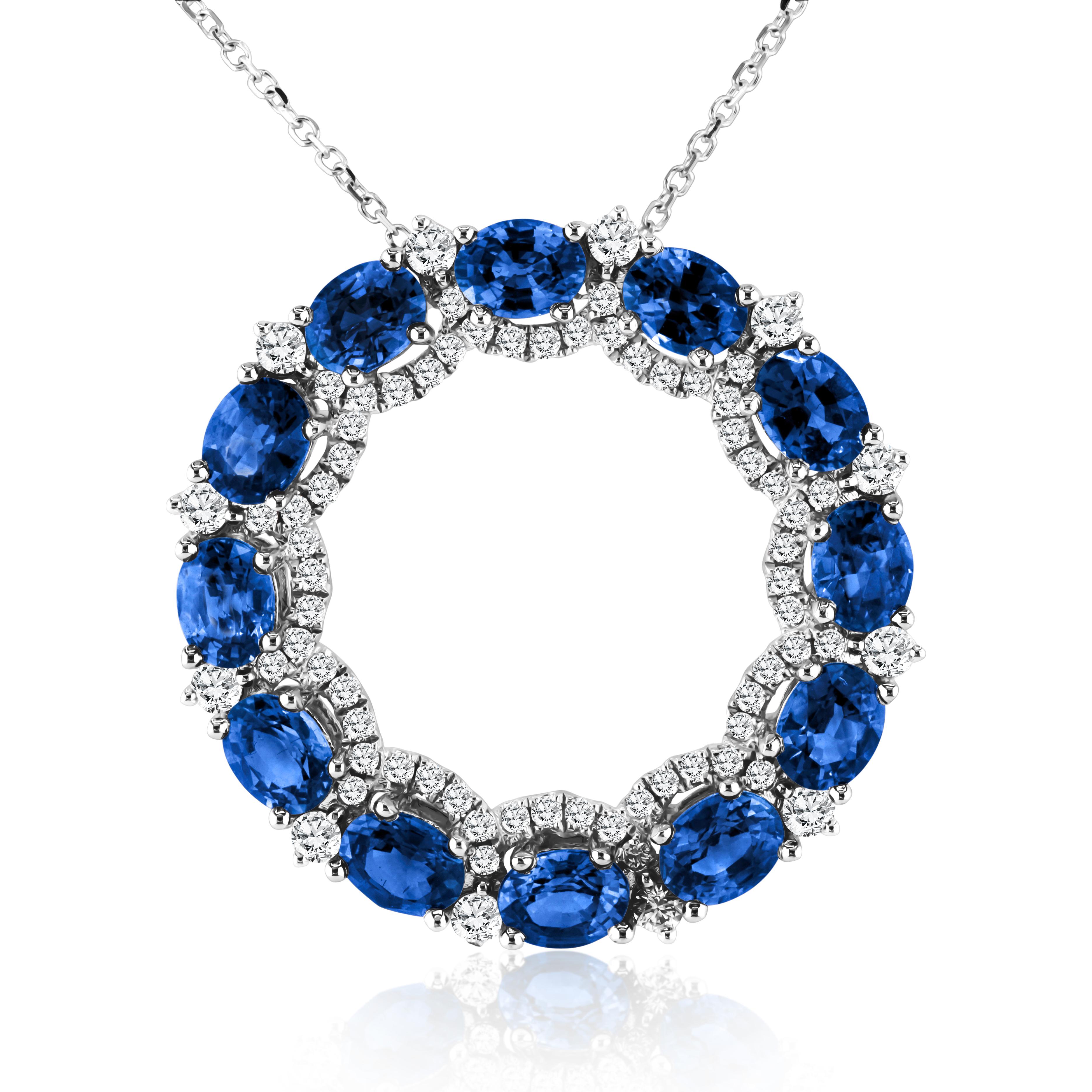 4.0 Carat Oval Sapphire Circle Pendant With 0.60 ct Diamond in 18k White ref822 In condizioni Nuovo in vendita a New York, NY