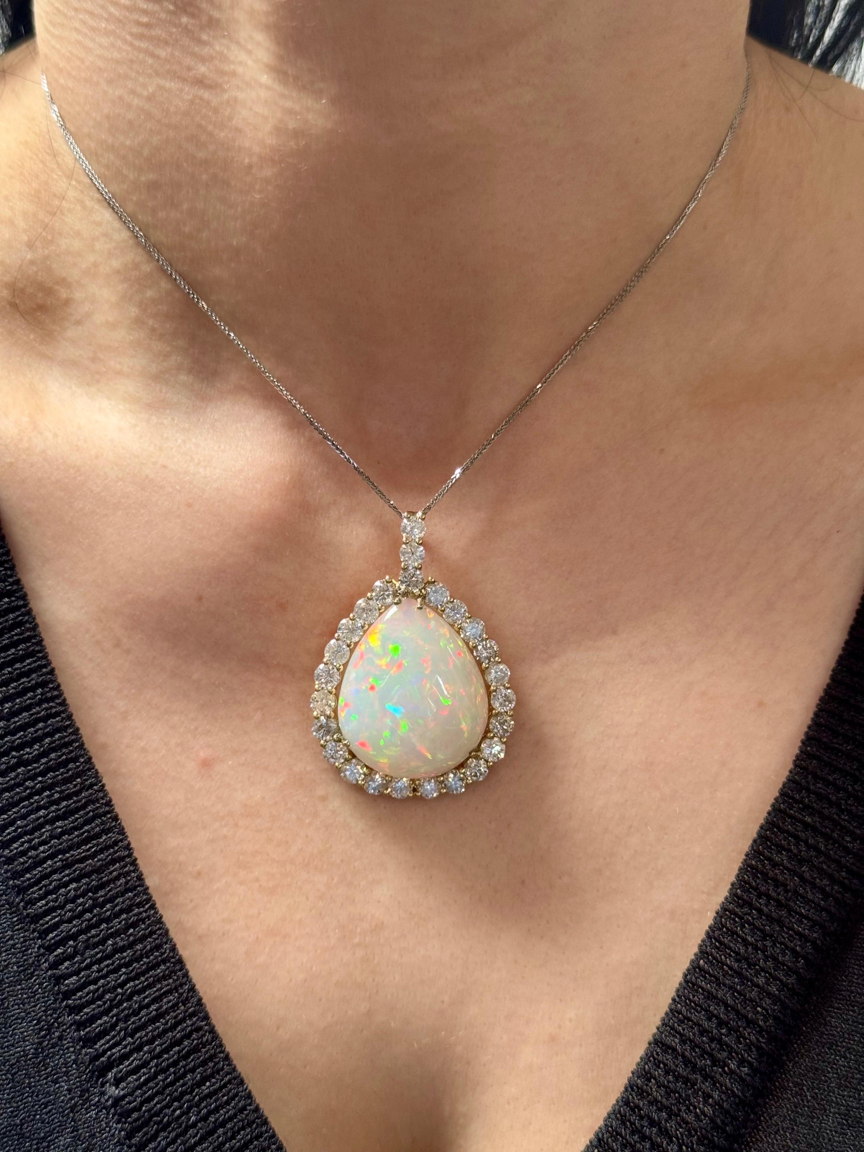 Pendentif/collier en or jaune 14 carats, opale éthiopienne poire de 40 carats et diamants de 8 carats en vente 5