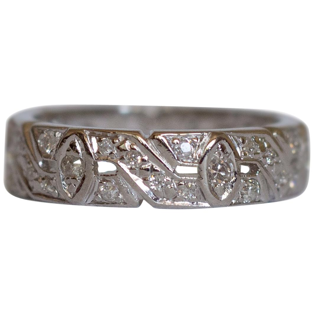 .40 Carat Total Weight Platinum Wedding Band For Sale