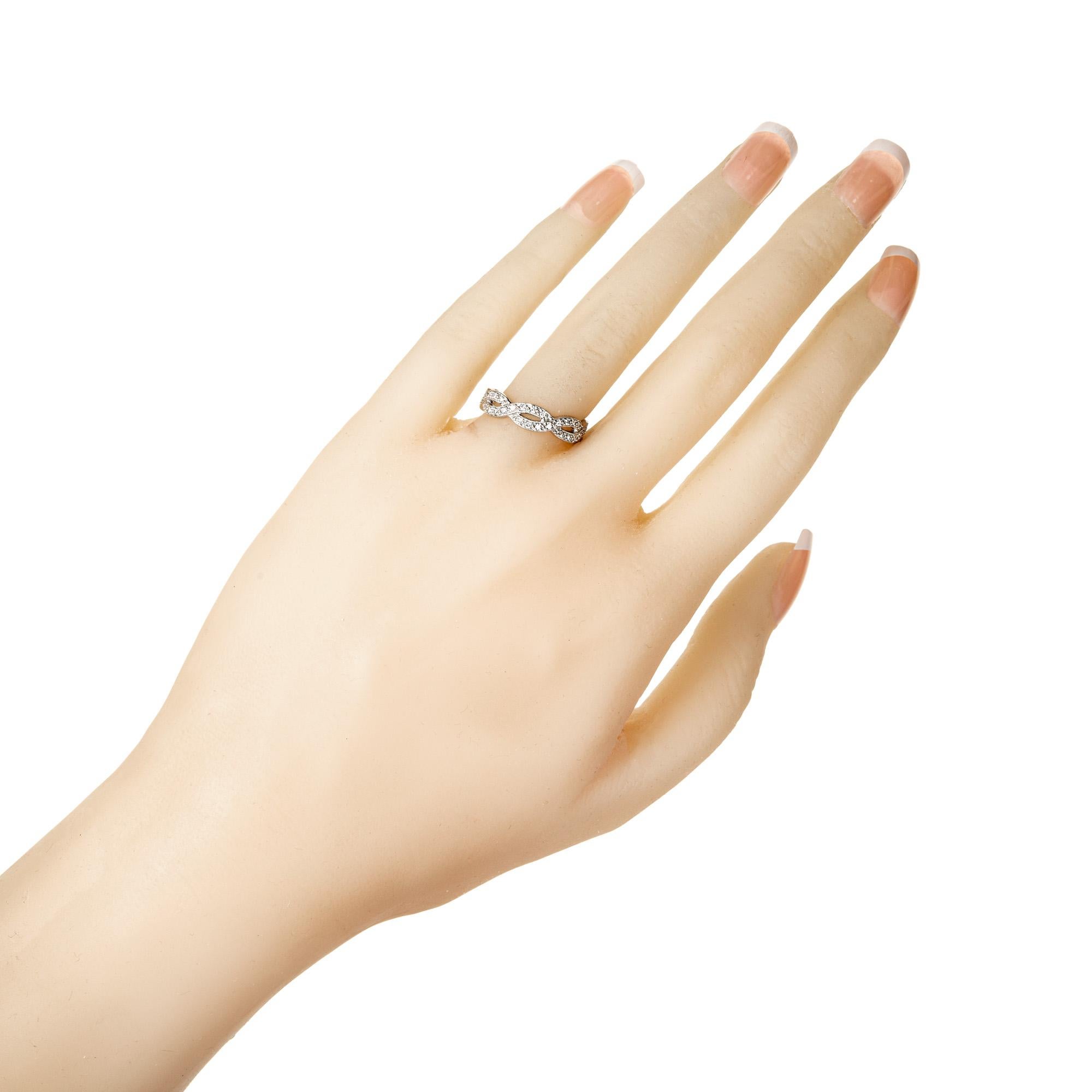0,40 Karat Zweireihiger Diamant Platin Ewigkeits-Ehering im Zustand „Gut“ im Angebot in Stamford, CT