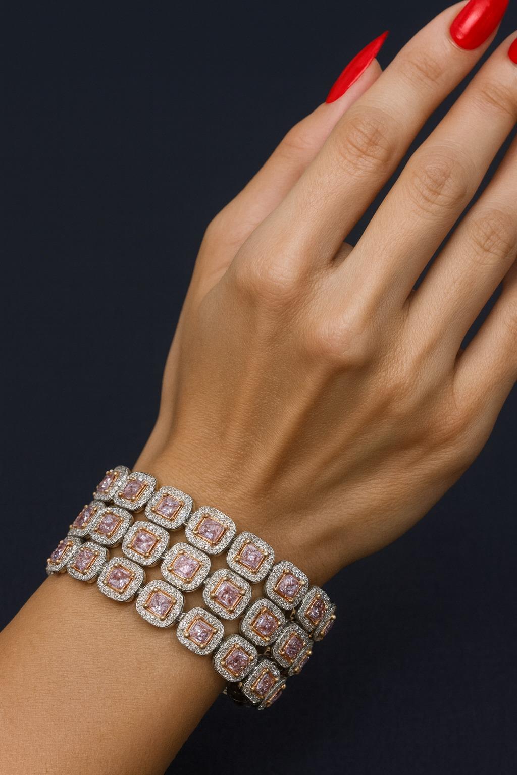 Taille princesse Bracelet en diamant rose de 40 carats en vente