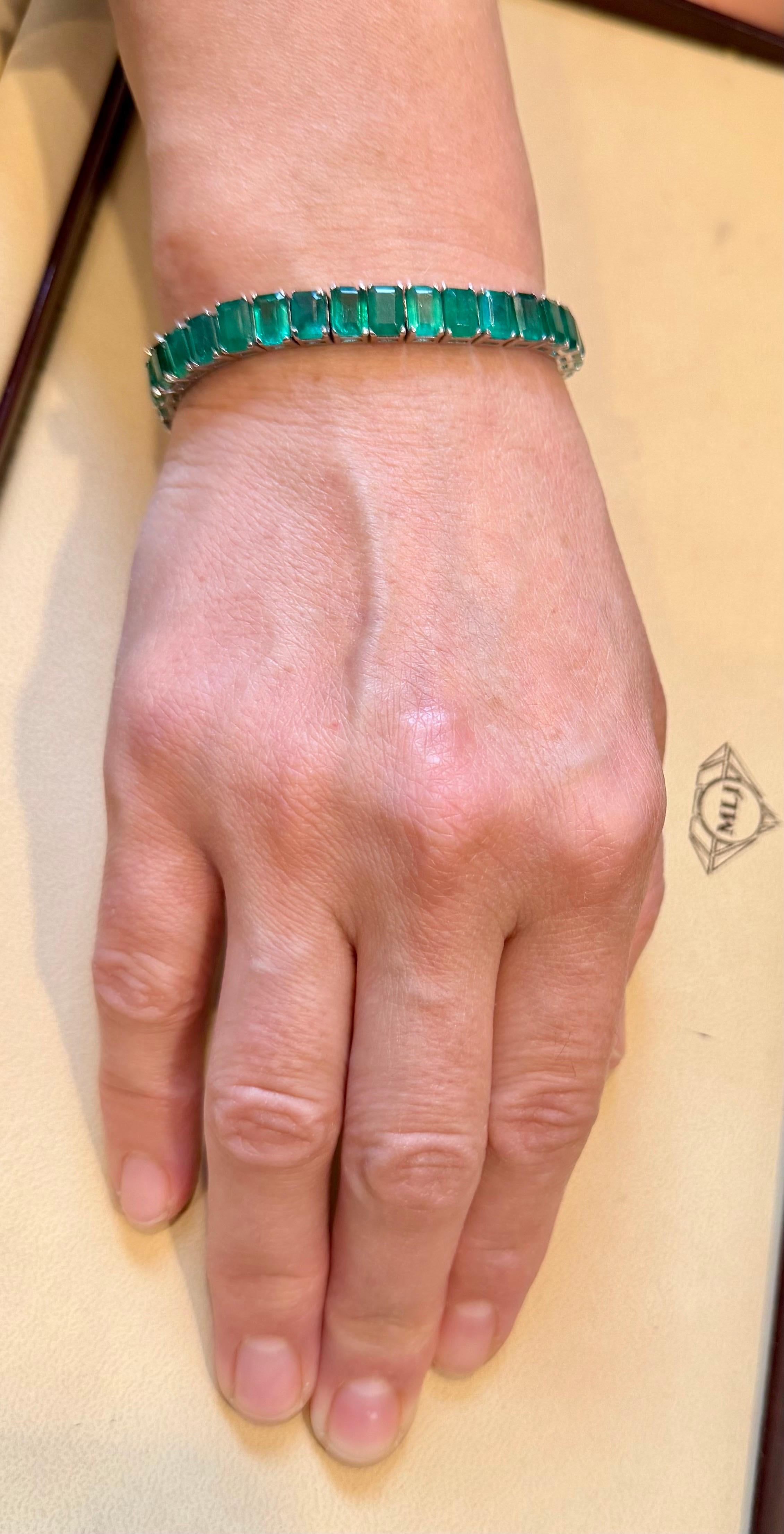 40 Ct Esmeralda Natural Corte Cóctel Esmeralda Pulsera de Tenis 14 Kt Oro Blanco 7.5