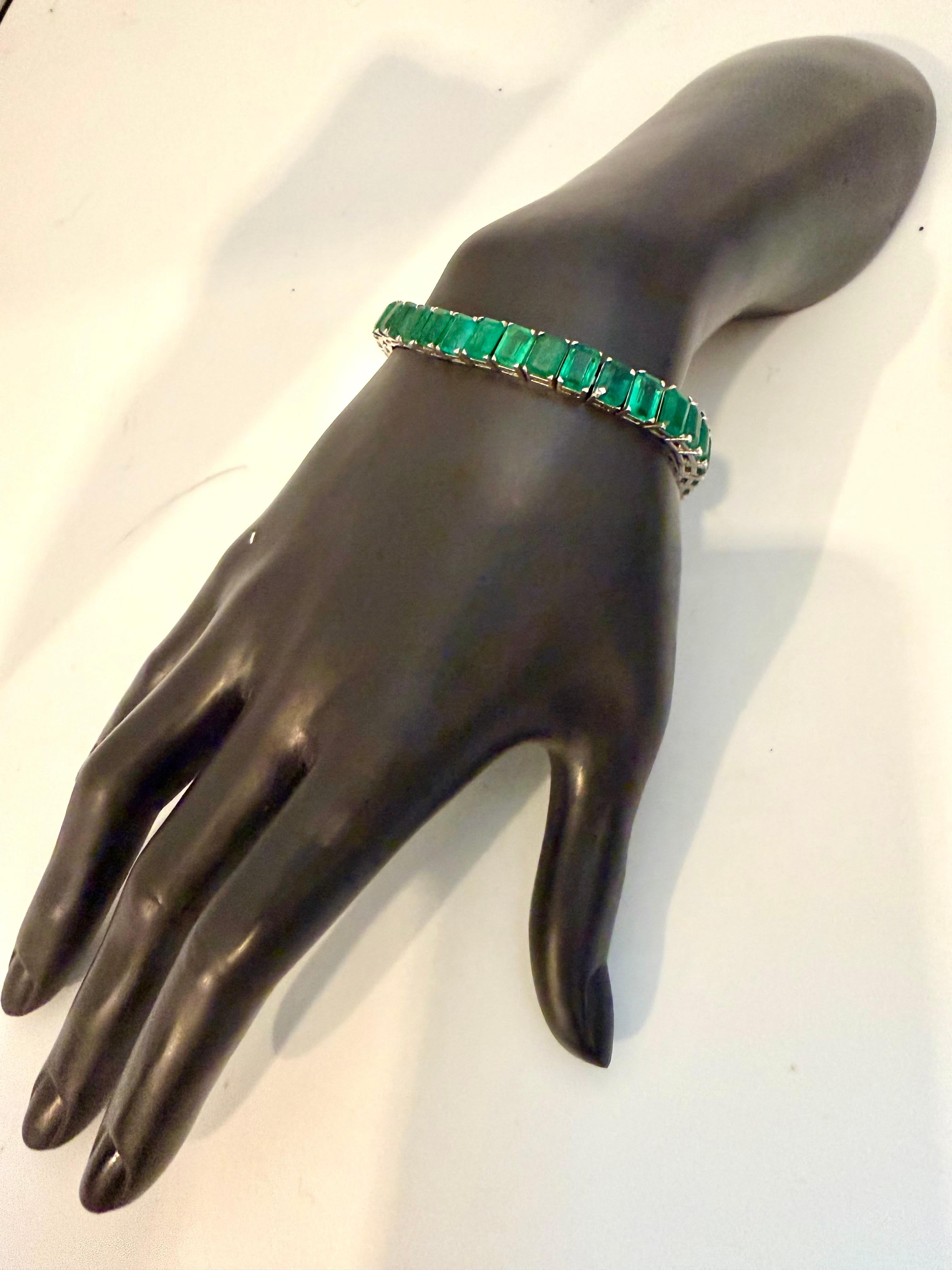 De las mujeres 40 Ct Esmeralda Natural Corte Cóctel Esmeralda Pulsera de Tenis 14 Kt Oro Blanco 7.5