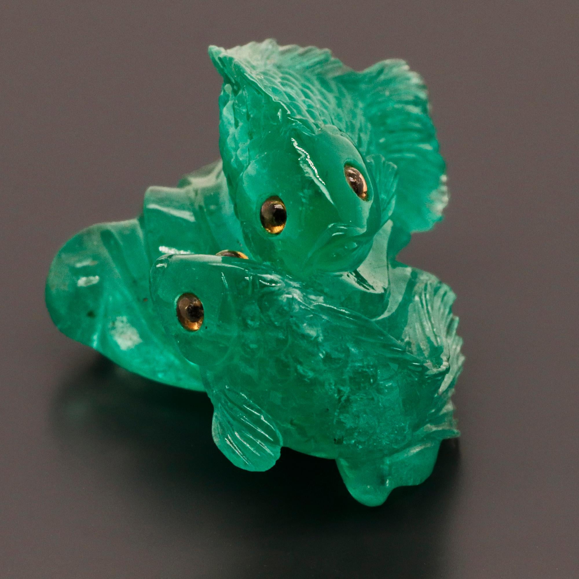 Artisan 40 Ct Natural Emerald Fish Carving For Sale