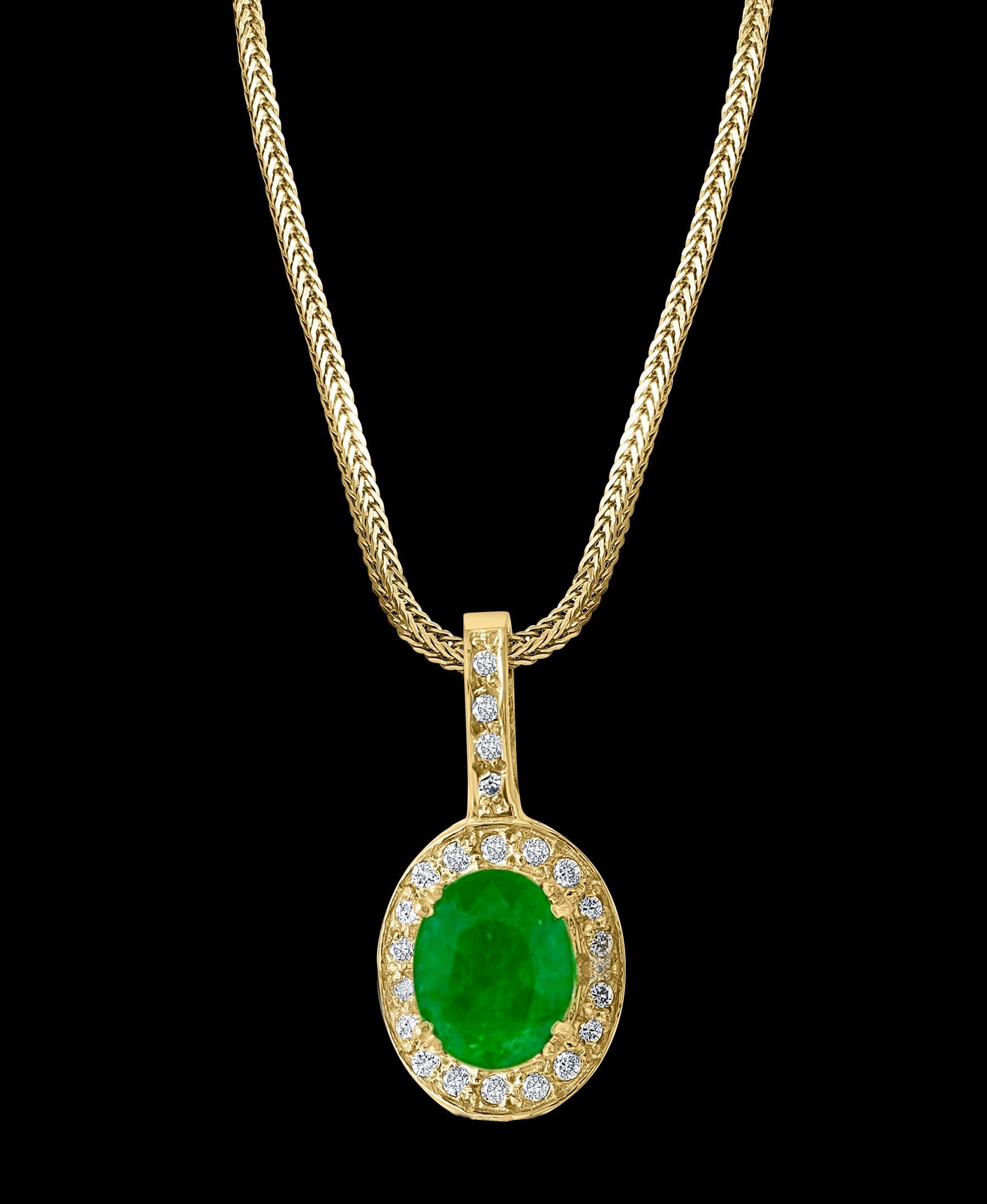 4.0 Ct Natural Oval Shape Emerald & Diamond Pendant 14 Karat Yellow Gold Chain For Sale 7