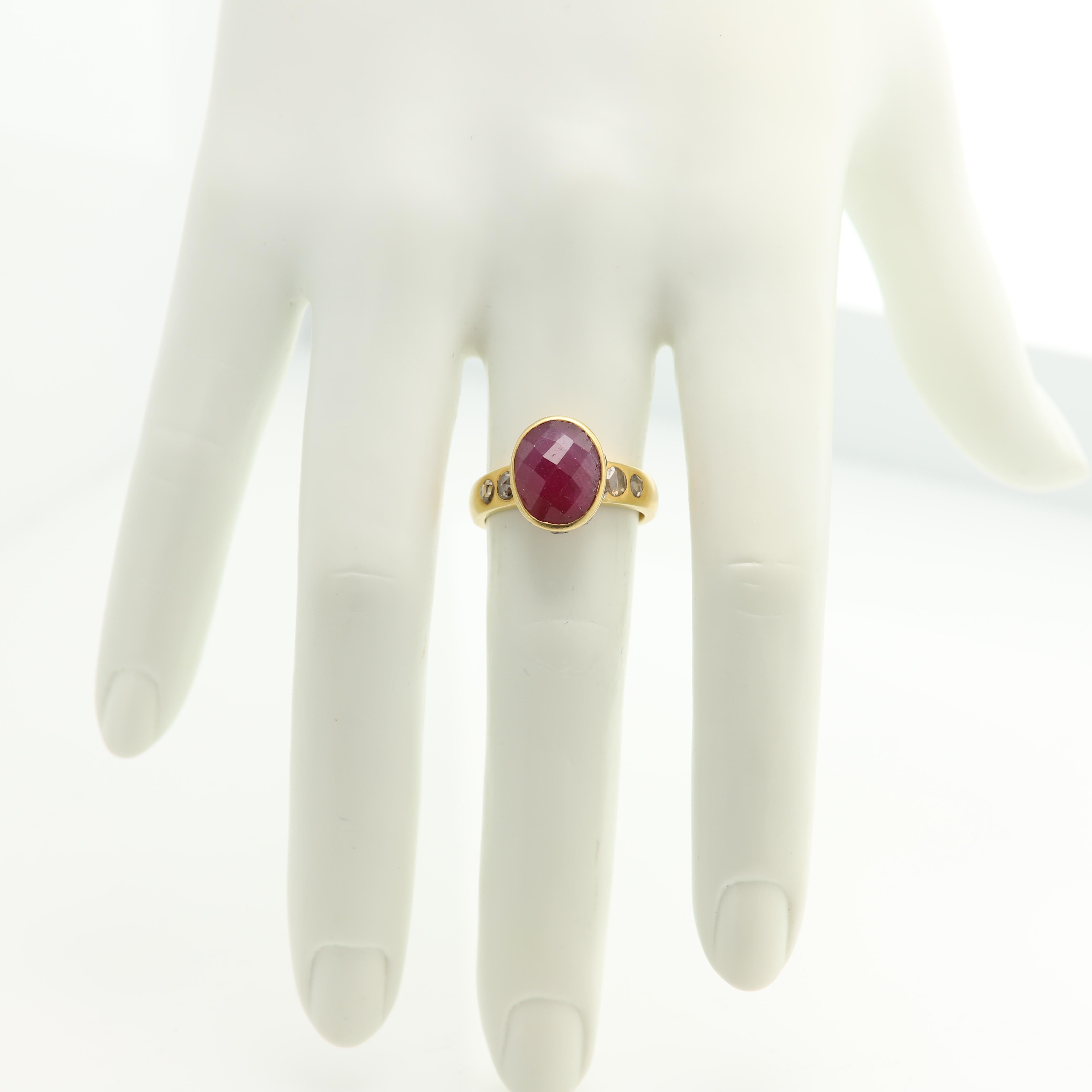 Women's 4.0 Ct Ruby Vintage Ring 18k Yellow Gold Oval Ruby & Old Cut Diamonds Ring For Sale