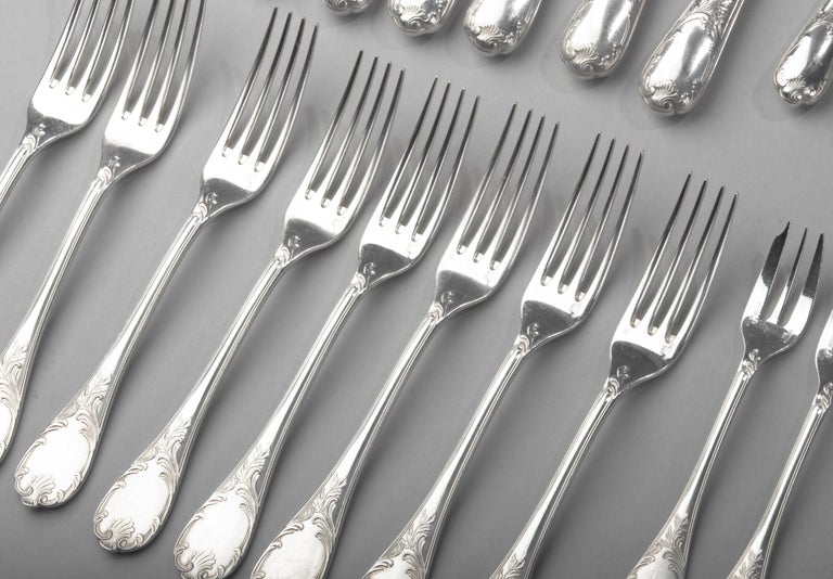 12 Fourchettes De Table Christofle Modèle Dax - Métal Argenté - État Très Bon