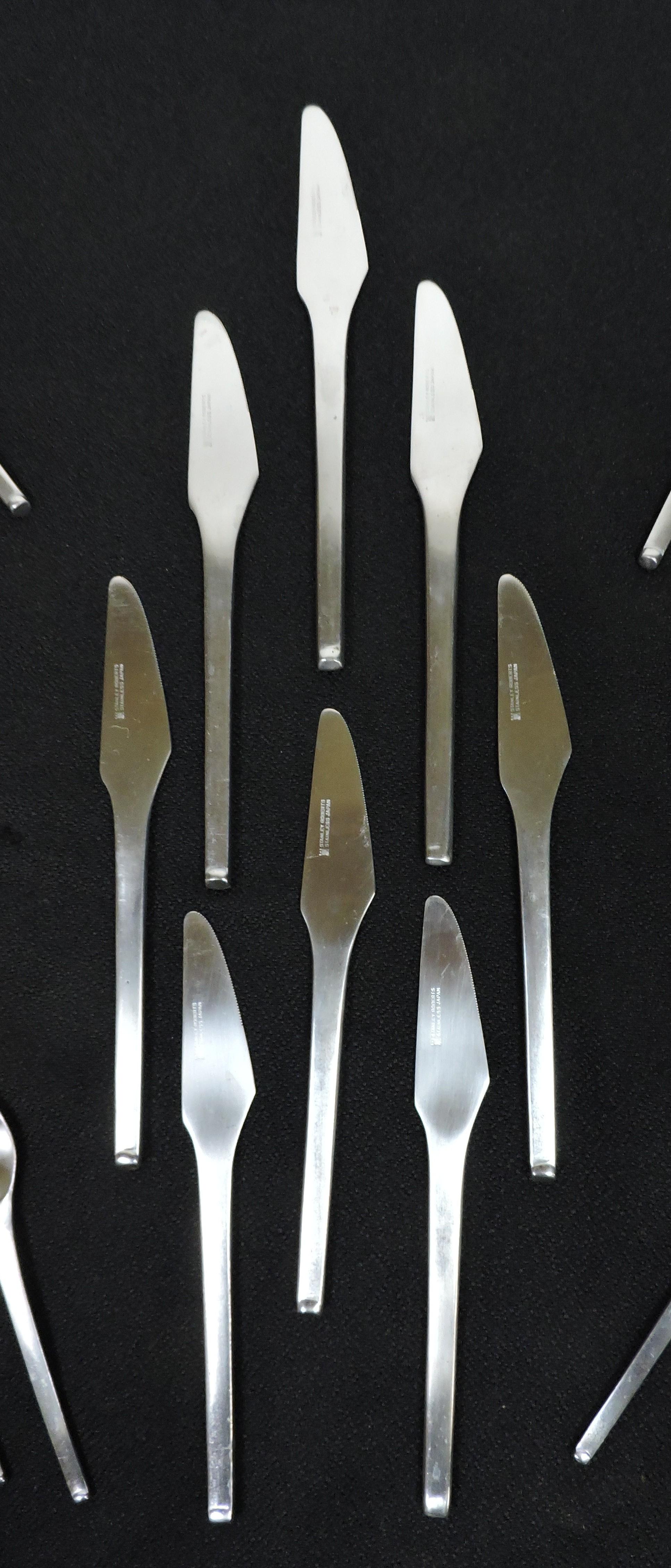 Service for 8 Stanley Roberts Contempra Mid Century Modern Stainless Flatware In Good Condition In Chesterfield, NJ