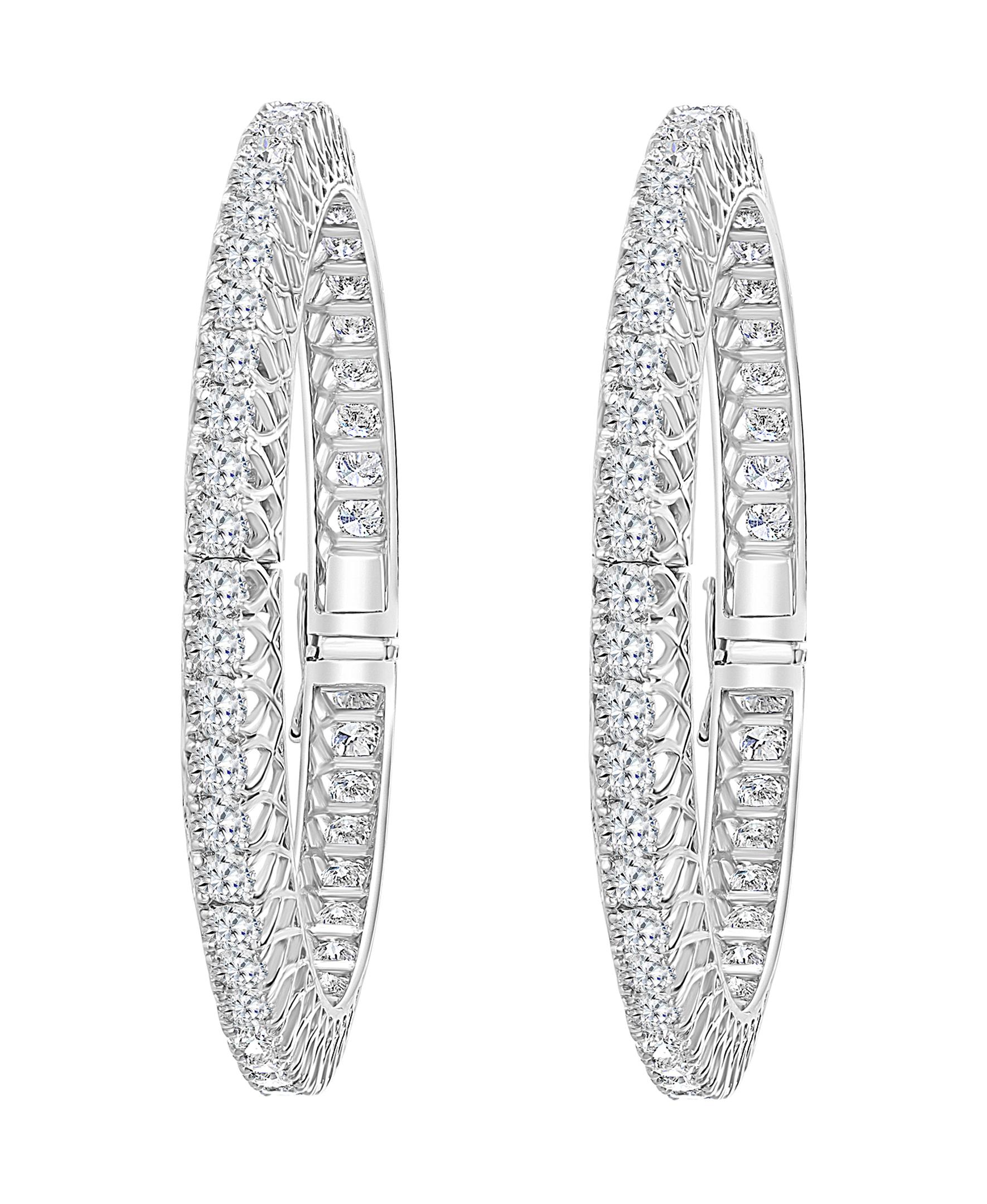40 Pointer Each, 36 Ct Single Line Eternity 18 Kt Gold and Diamond Bangle, Pair For Sale 6