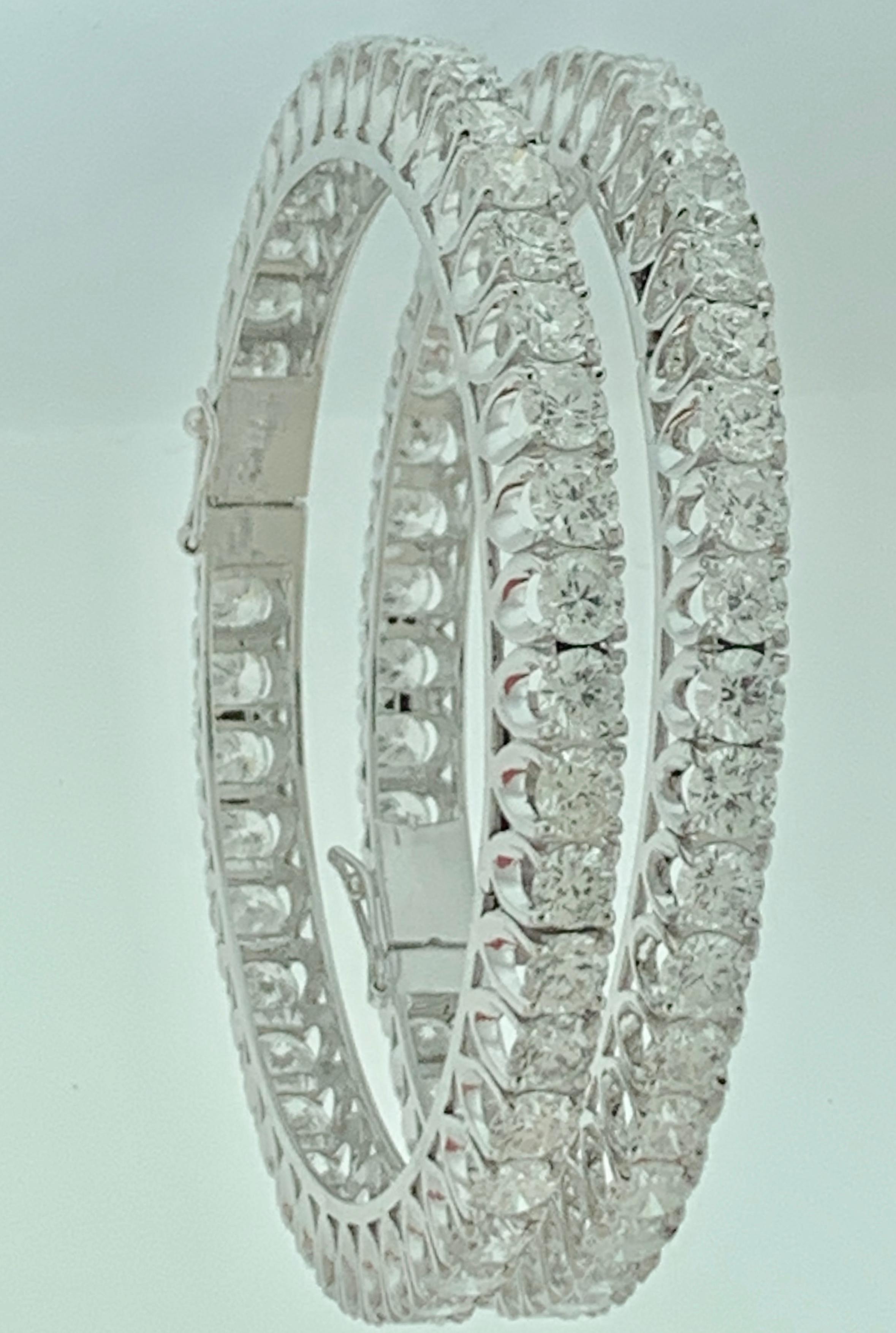 40 Pointer Each, 36 Ct Single Line Eternity 18 Kt Gold and Diamond Bangle, Pair For Sale 1